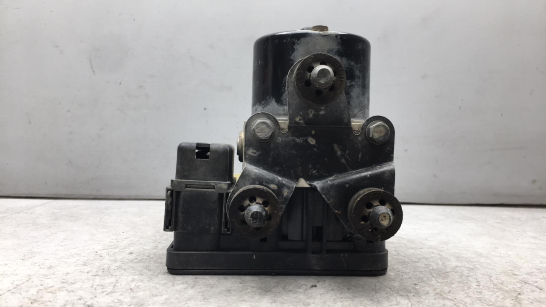 Bloc ABS (freins anti-blocage) AUDI A3 2 PHASE 1  - 1