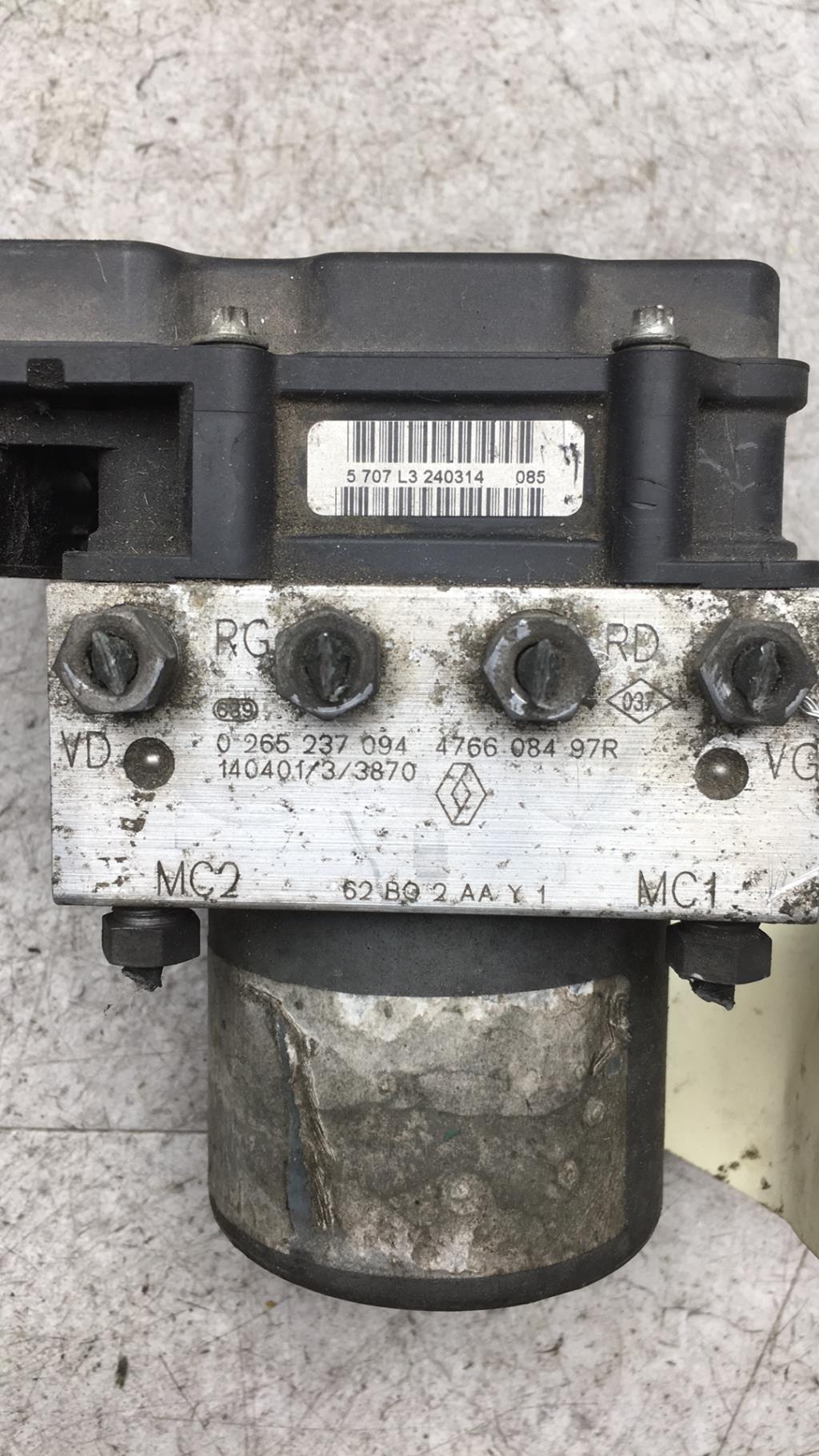 Bloc ABS (freins anti-blocage) RENAULT MASTER 3 PHASE 1  - 1