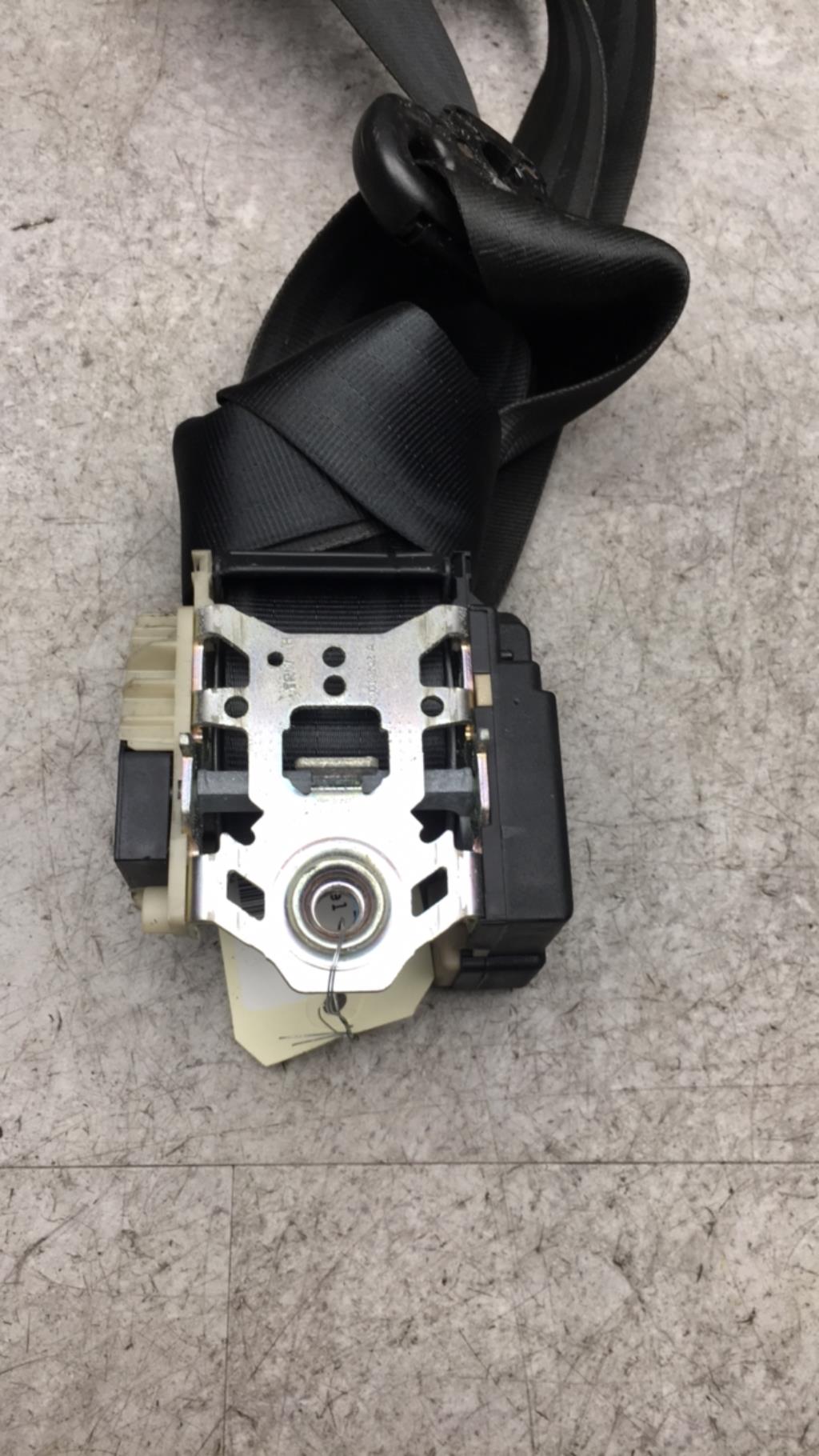 Cintura di sicurezza anteriore sinistra FORD FOCUS 2 PHASE 2 Diésel - 1