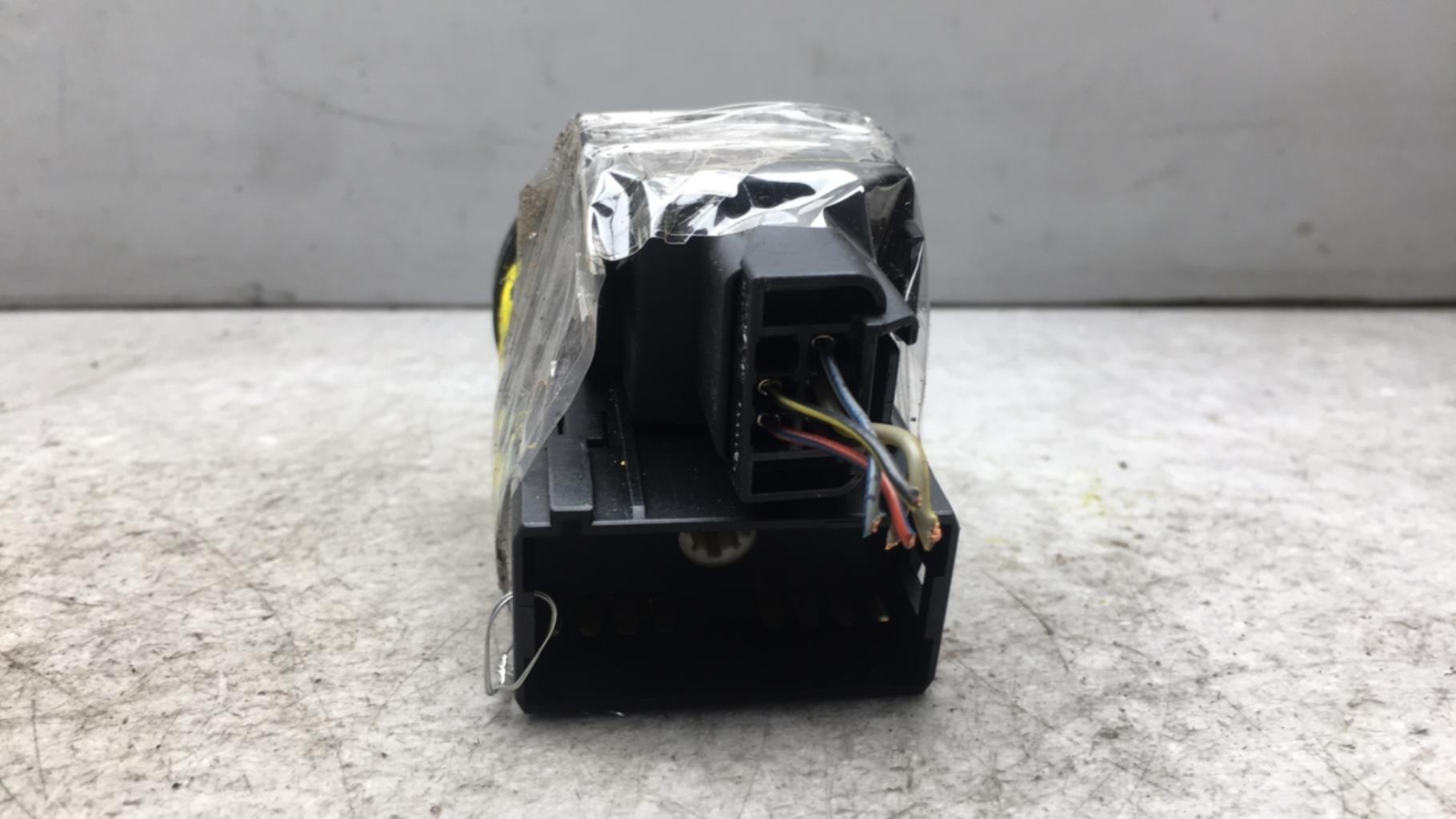 Commande de phare VOLKSWAGEN POLO 5 PHASE 1 Essence - 1