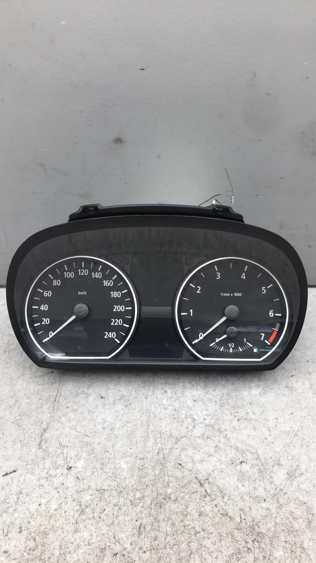 Compteur BMW SERIE 1 E87 PHASE 1 Essence - 1