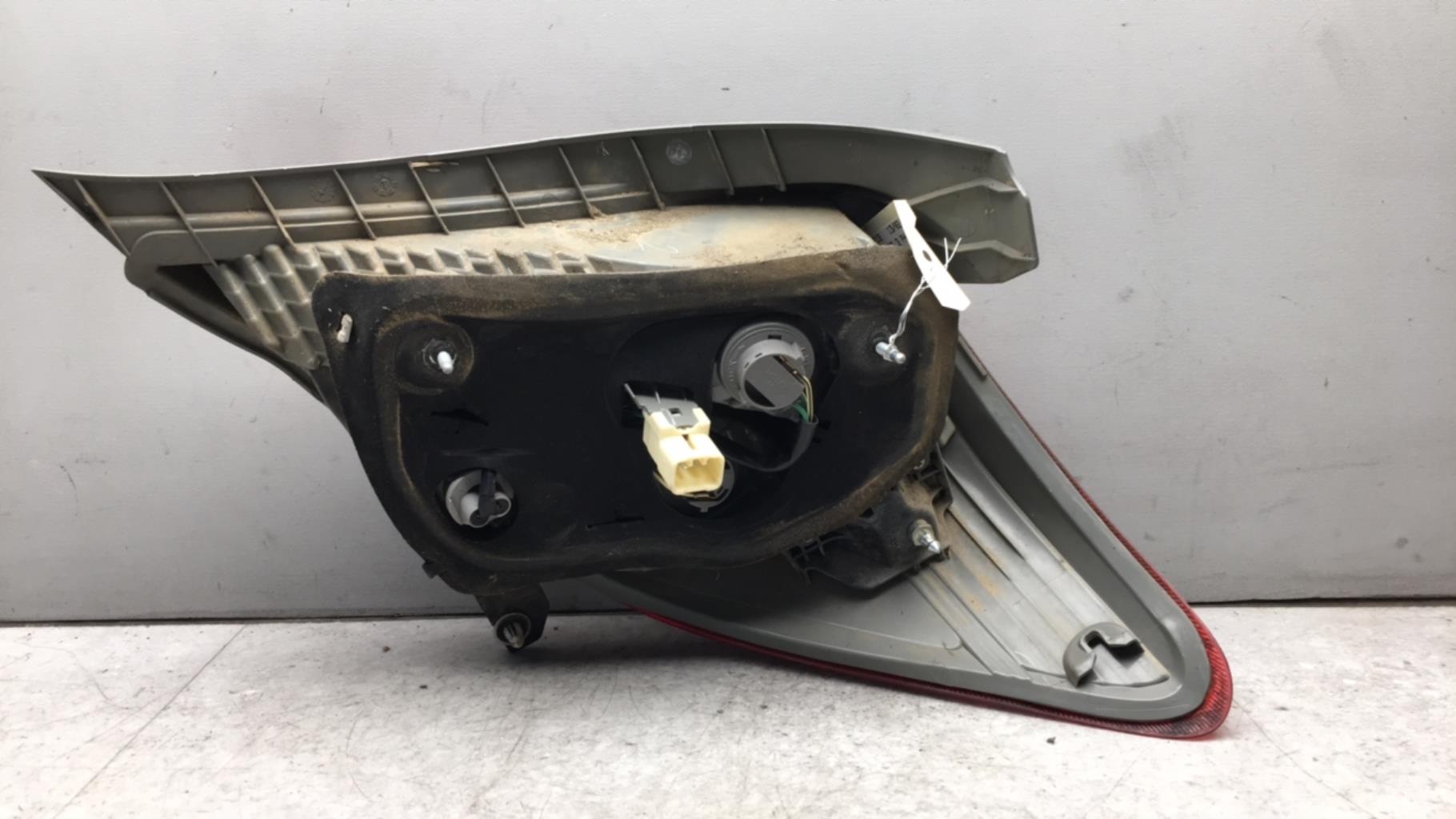 Fanale posteriore principale sinistro (luci) TOYOTA YARIS 3 PHASE 1  - 1
