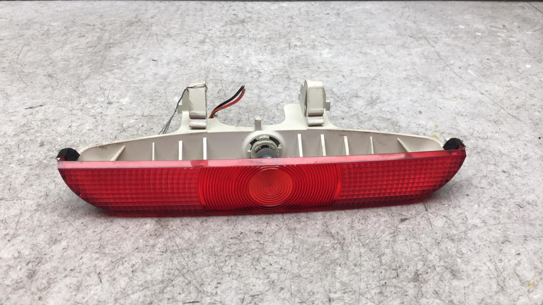 Feu arriere stop central MAZDA 3 1 PHASE 2  - 1