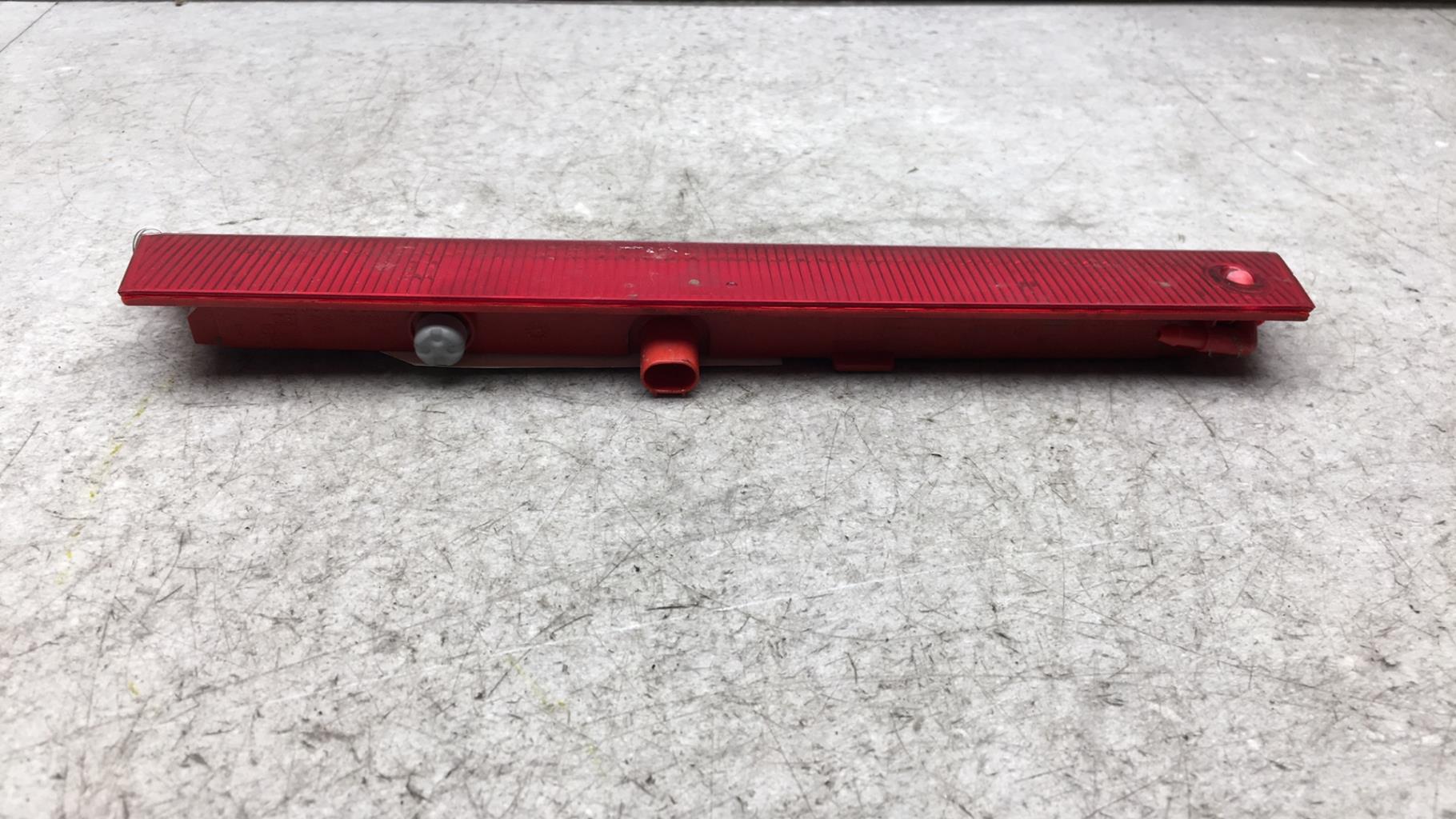 Feu arriere stop central FORD FOCUS 3 PHASE 1 Essence - 1