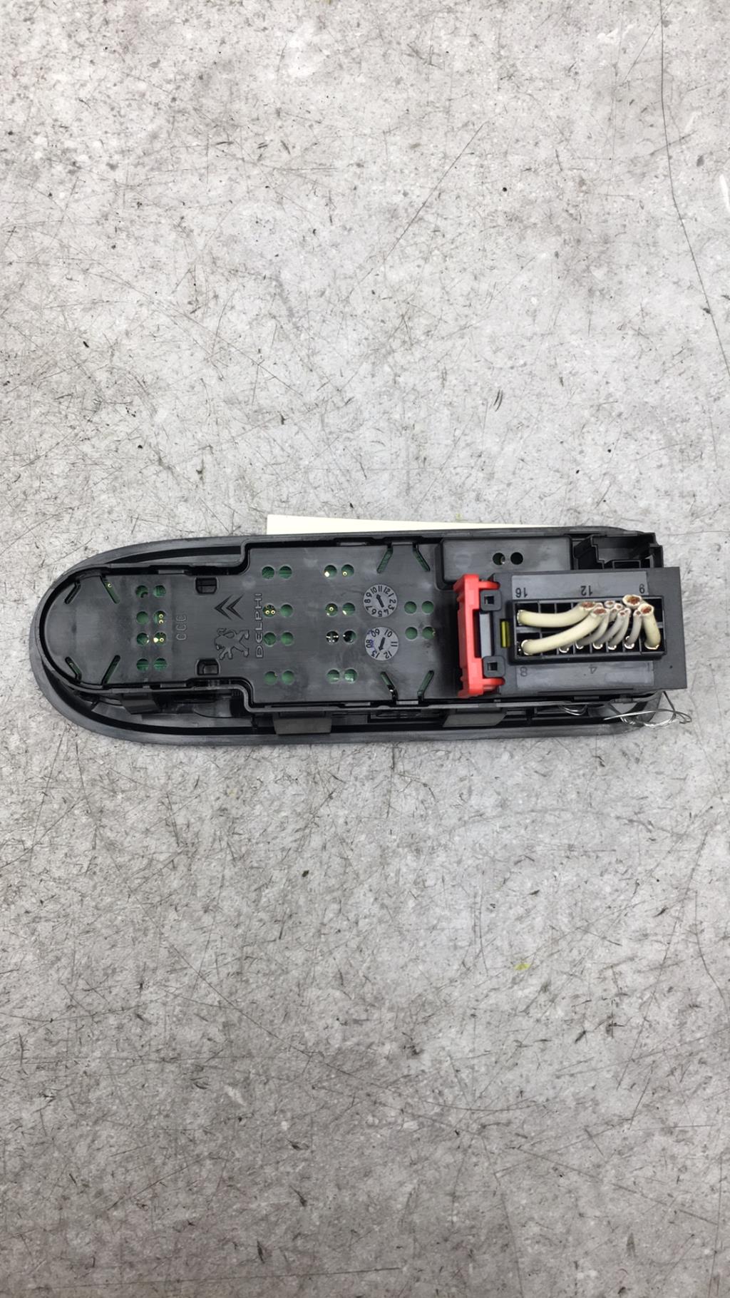 Interruttore lavacristalli anteriore sinistro CITROEN C3 2 PHASE 2 Gasolina - 1