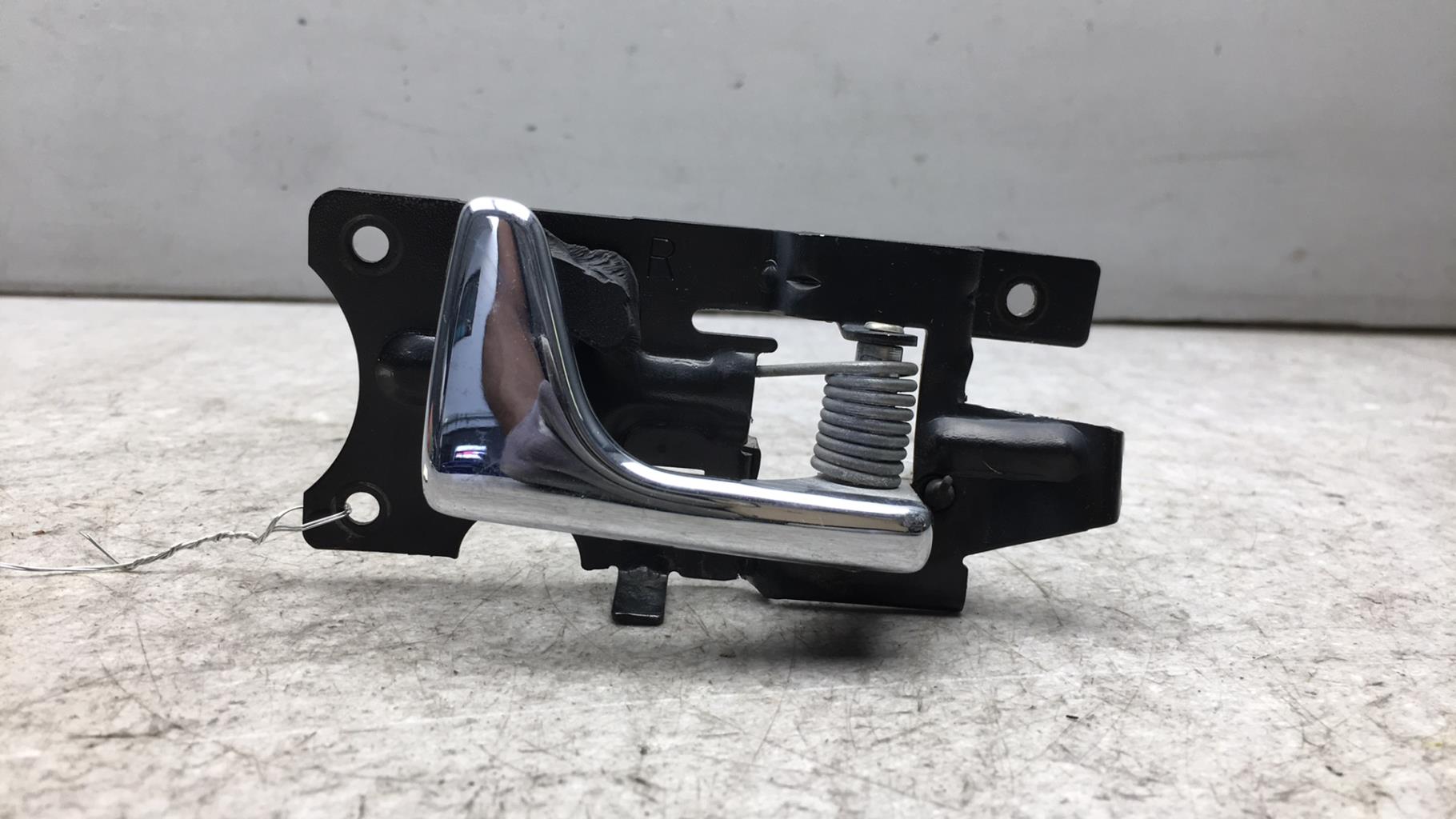 Maniglia interna posteriore destra LAND ROVER DISCOVERY 2 PHASE 2 Diésel - 1