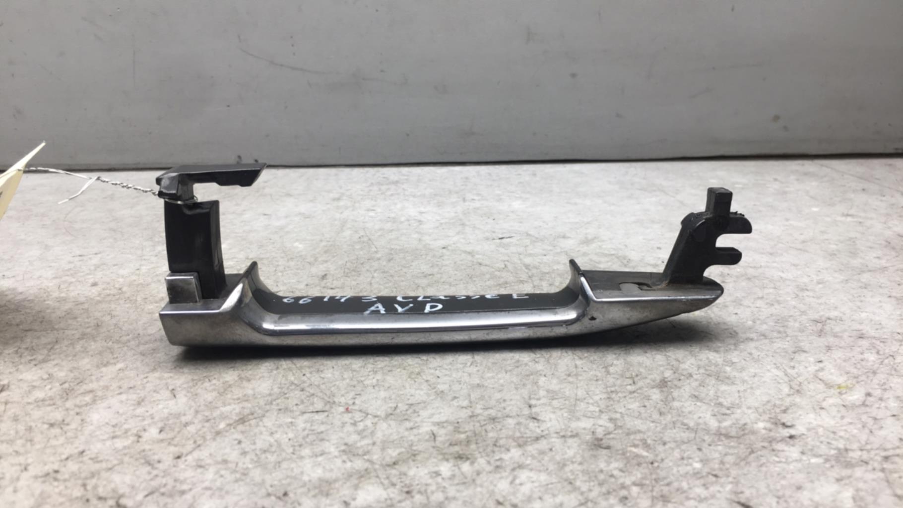 Maniglia portiera anteriore destra MERCEDES CLASSE E 210 PHASE 2  - 1