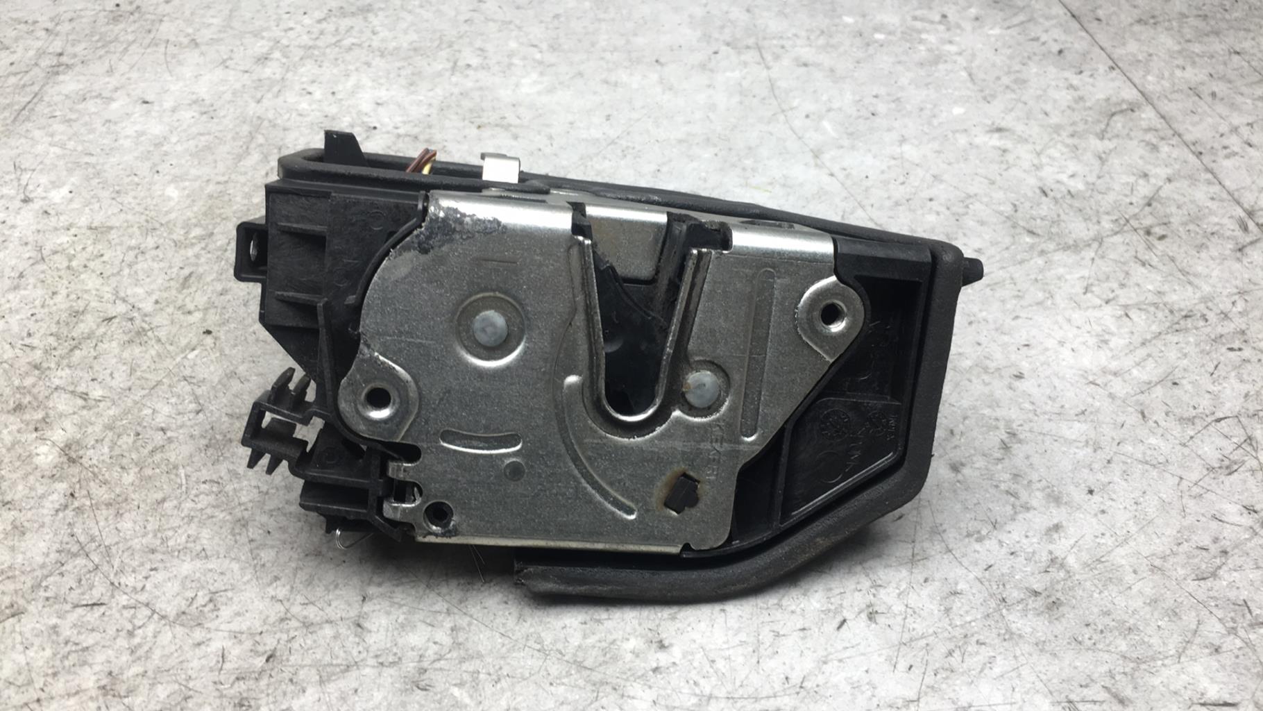 Serratura anteriore destra BMW SERIE 1 E87 PHASE 1 Gasolina - 1