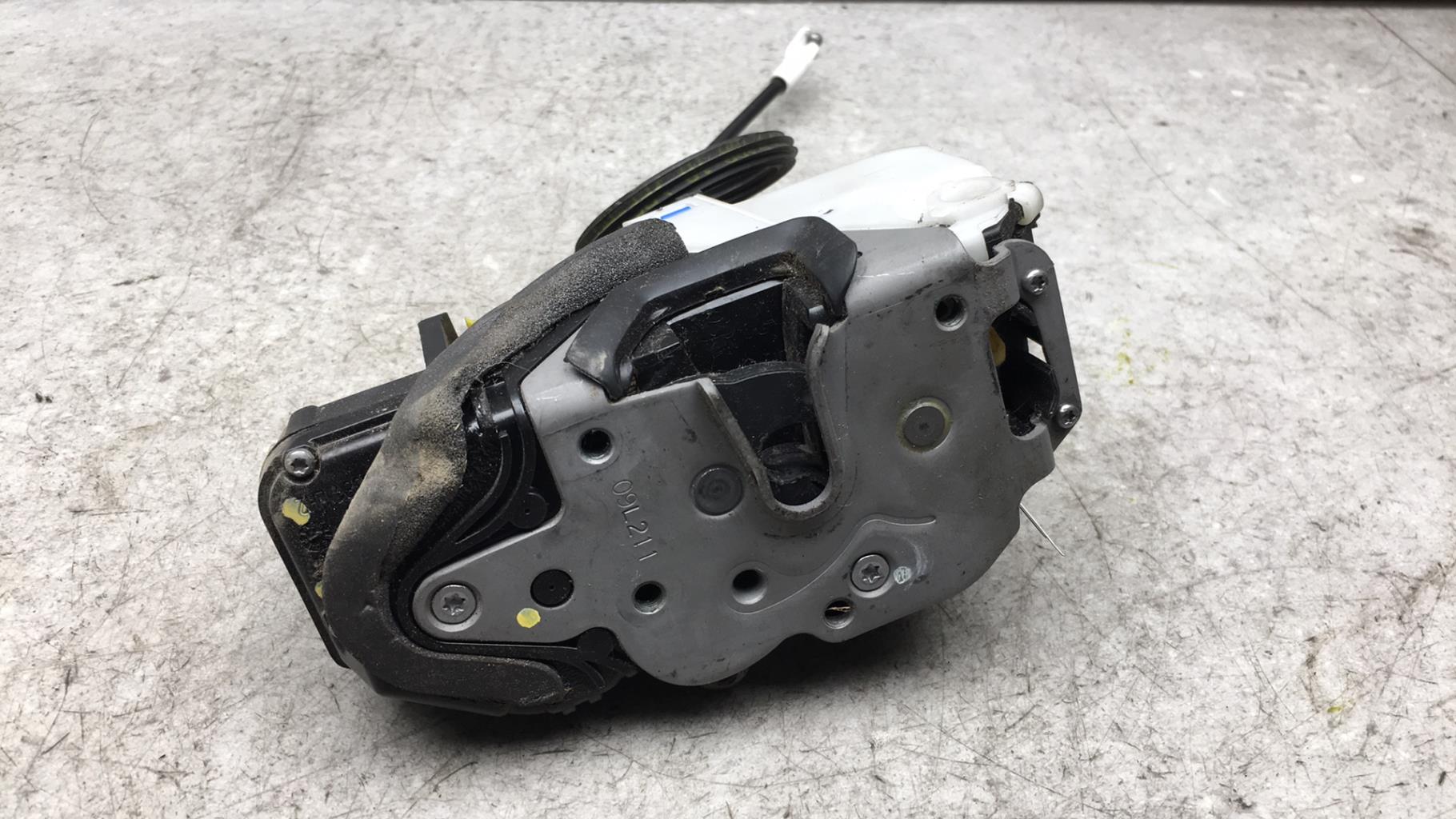 Serratura anteriore sinistra OPEL ASTRA J PHASE 1  - 1