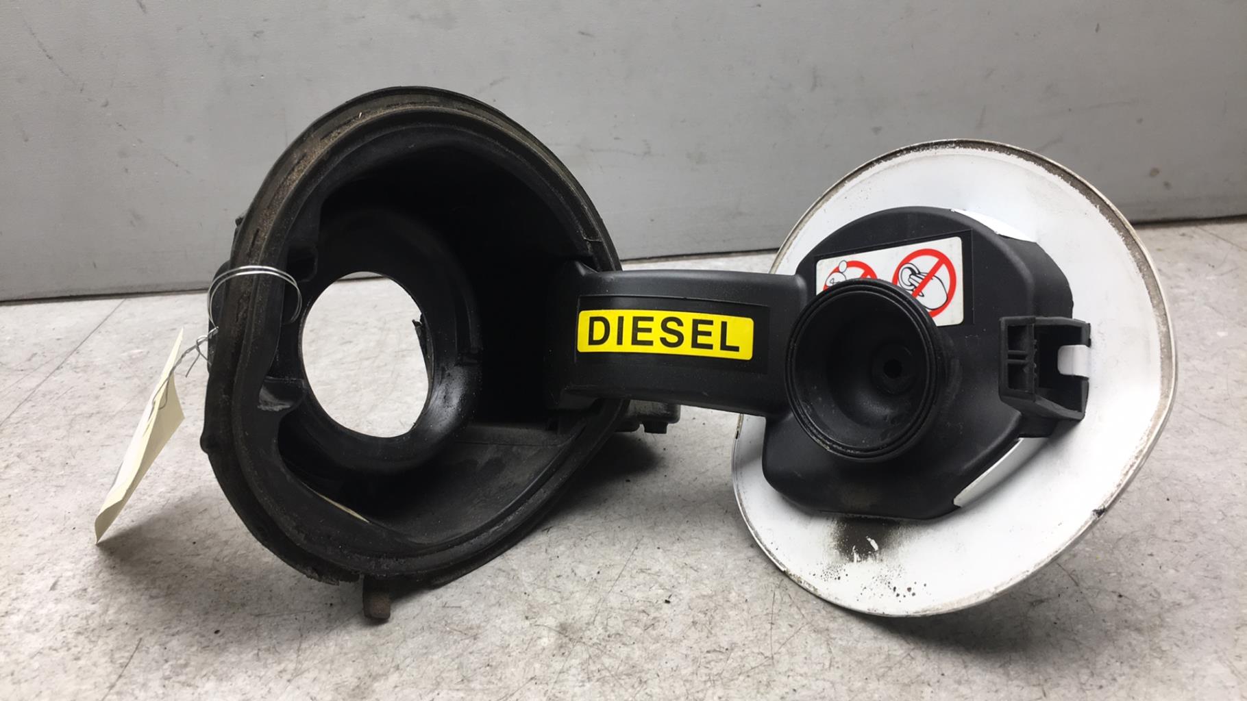 Trappe d'essence CITROEN C4 2 PHASE 2 Diesel - 1
