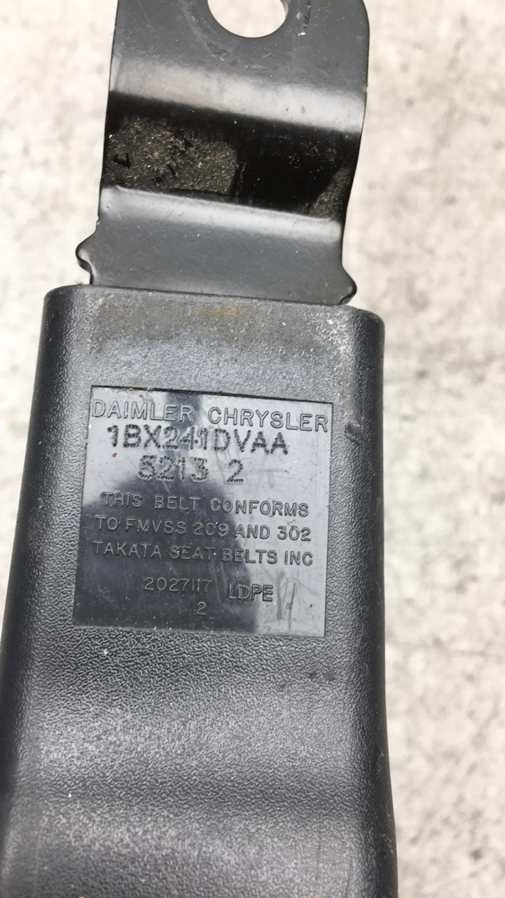 Aggancio cintura sicurezza anteriore destro CHRYSLER 300C PHASE 1 BREAK Diésel - 1