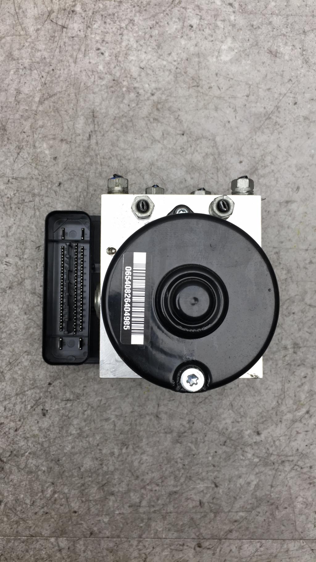 Bloc ABS (freins anti-blocage) BMW SERIE 1 E81 Diesel - 1