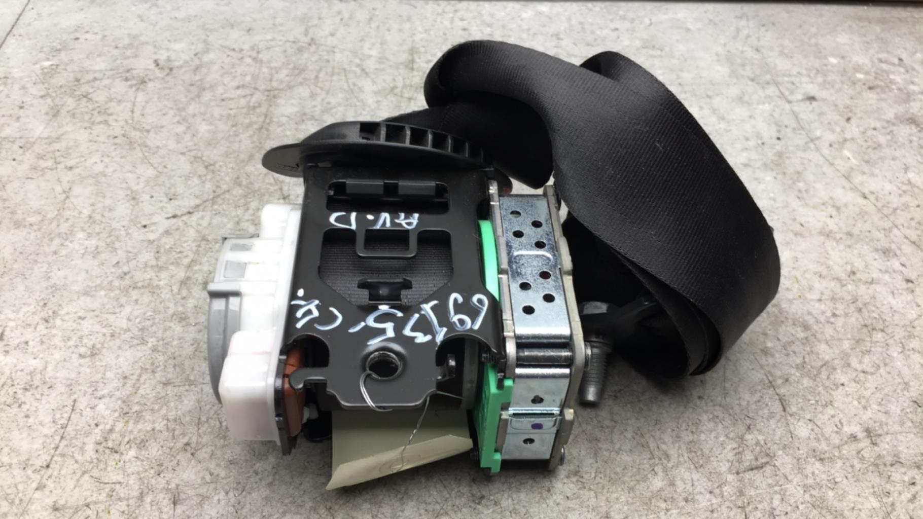 Ceinture avant droit CITROEN C4 2 PHASE 1 Diesel - 1