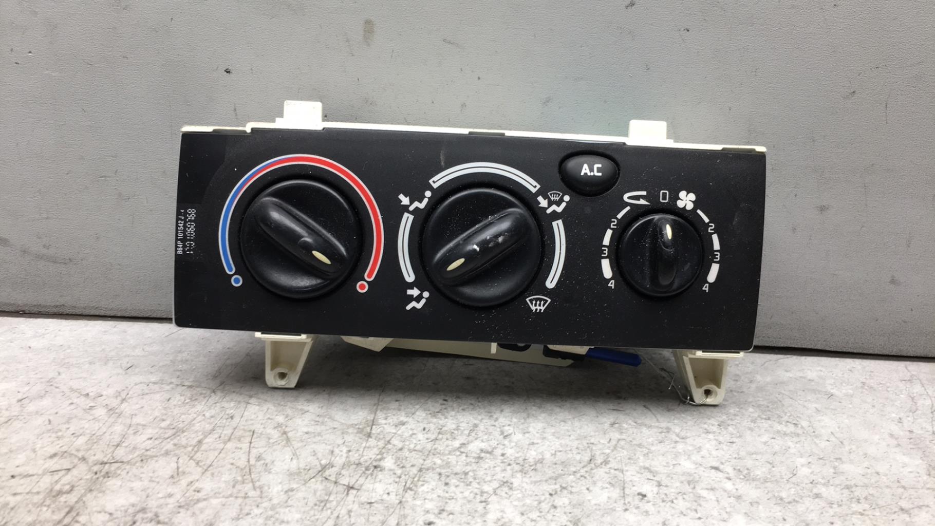 Commande chauffage RENAULT MEGANE 1 PHASE 2 Diesel - 1