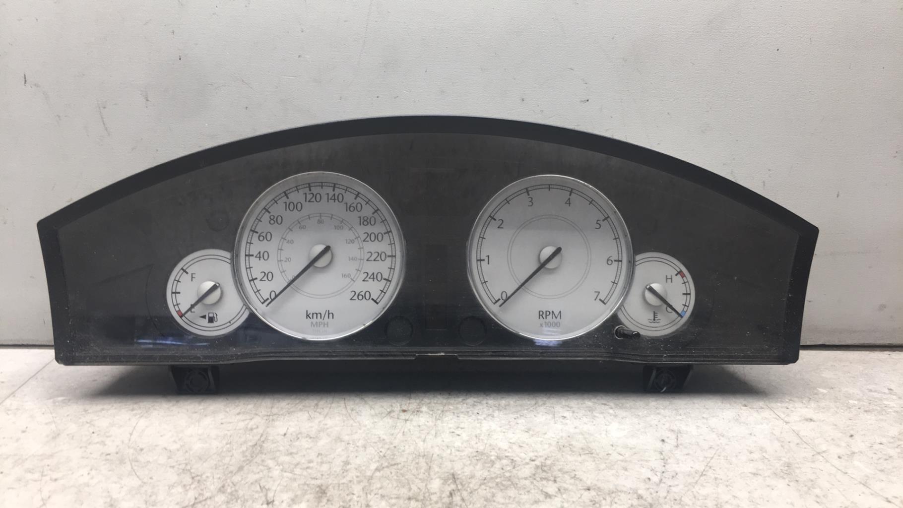 Compteur CHRYSLER 300C PHASE 1 BREAK Diesel - 1