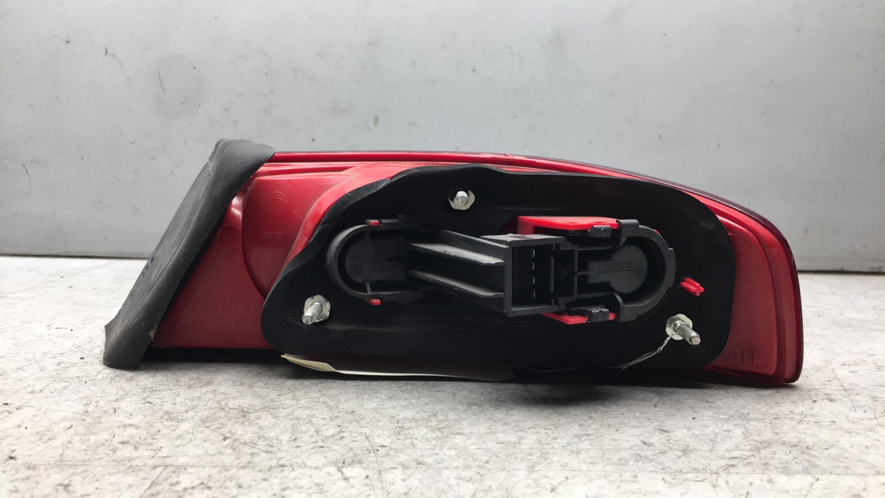 Fanale posteriore principale sinistro (luci) ALFA ROMEO 159 Diésel - 1