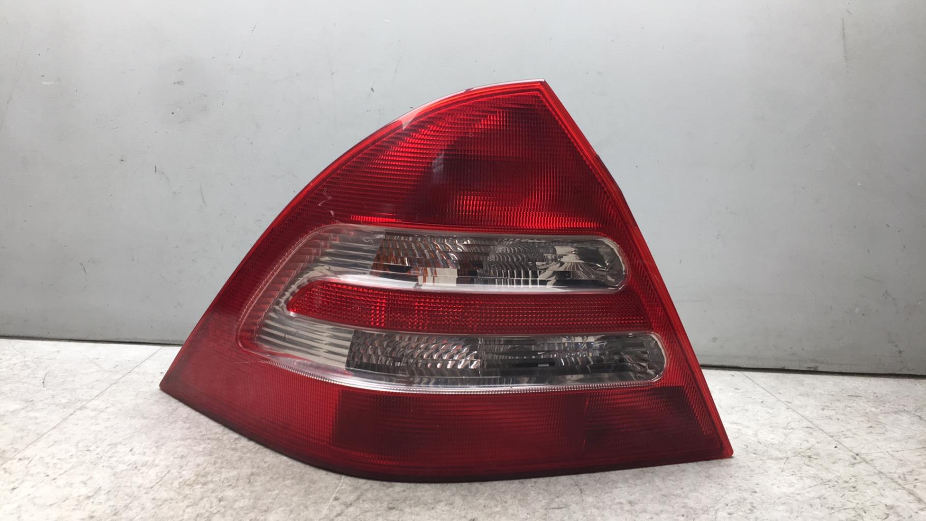 Fanale posteriore principale sinistro (luci) SUZUKI SWIFT 4 Diésel - 1