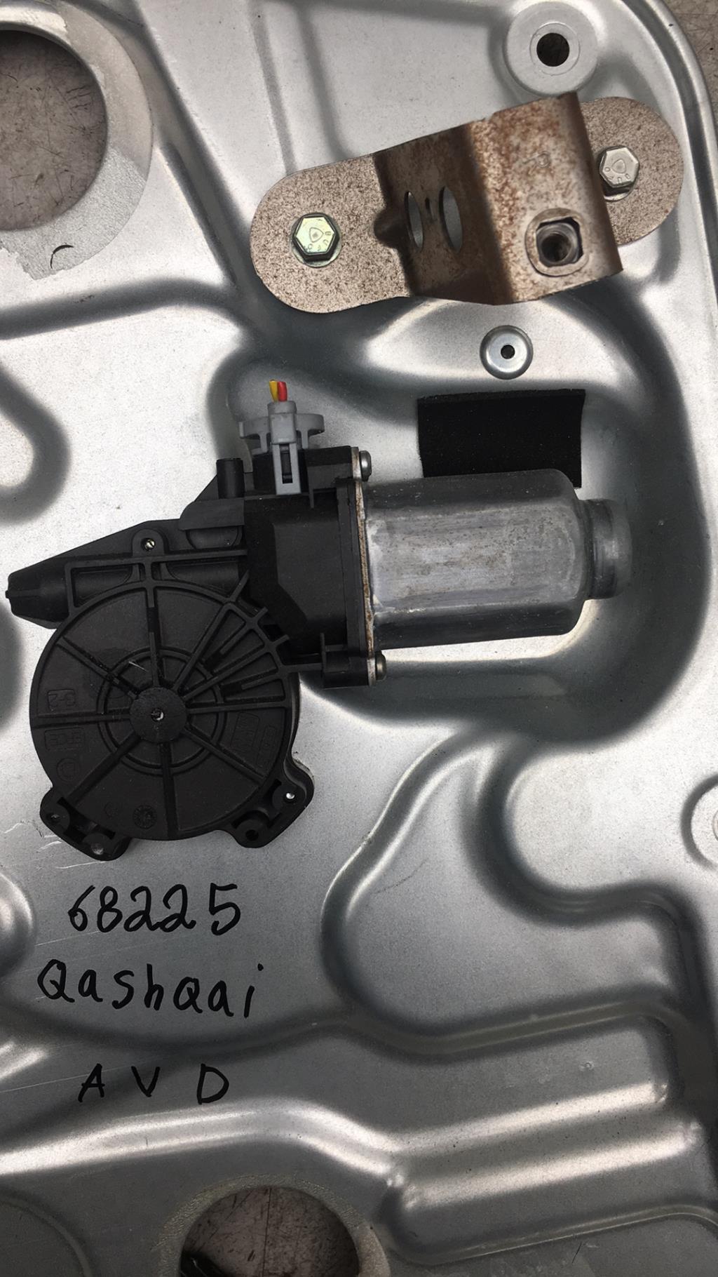 Alzacristalli elettrico anteriore destro NISSAN QASHQAI 1 PHASE 2 Diésel - 1