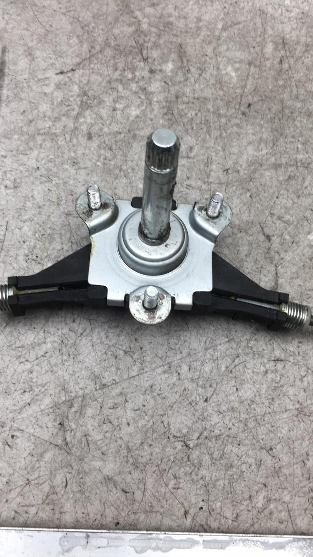 Alzacristalli manuale posteriore destro KIA RIO 3 PHASE 1 Diésel - 1