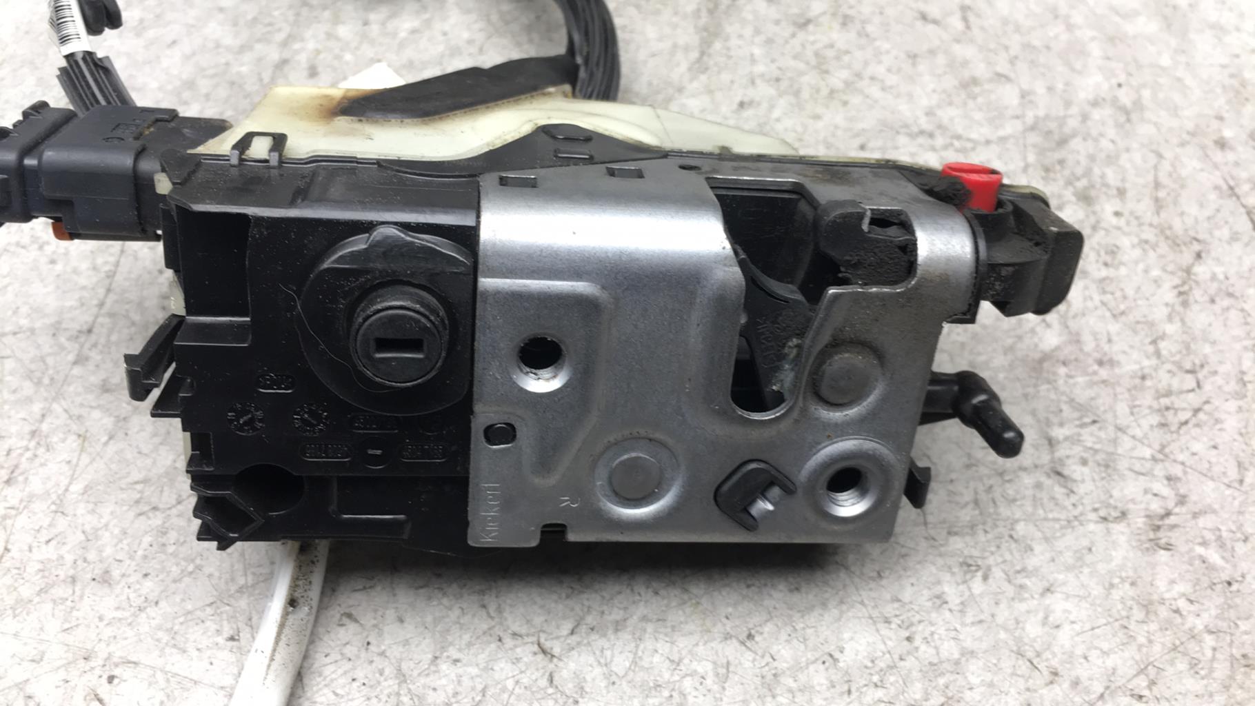 Serrure arriere droit CITROEN C4 2 PHASE 1 Diesel - 1