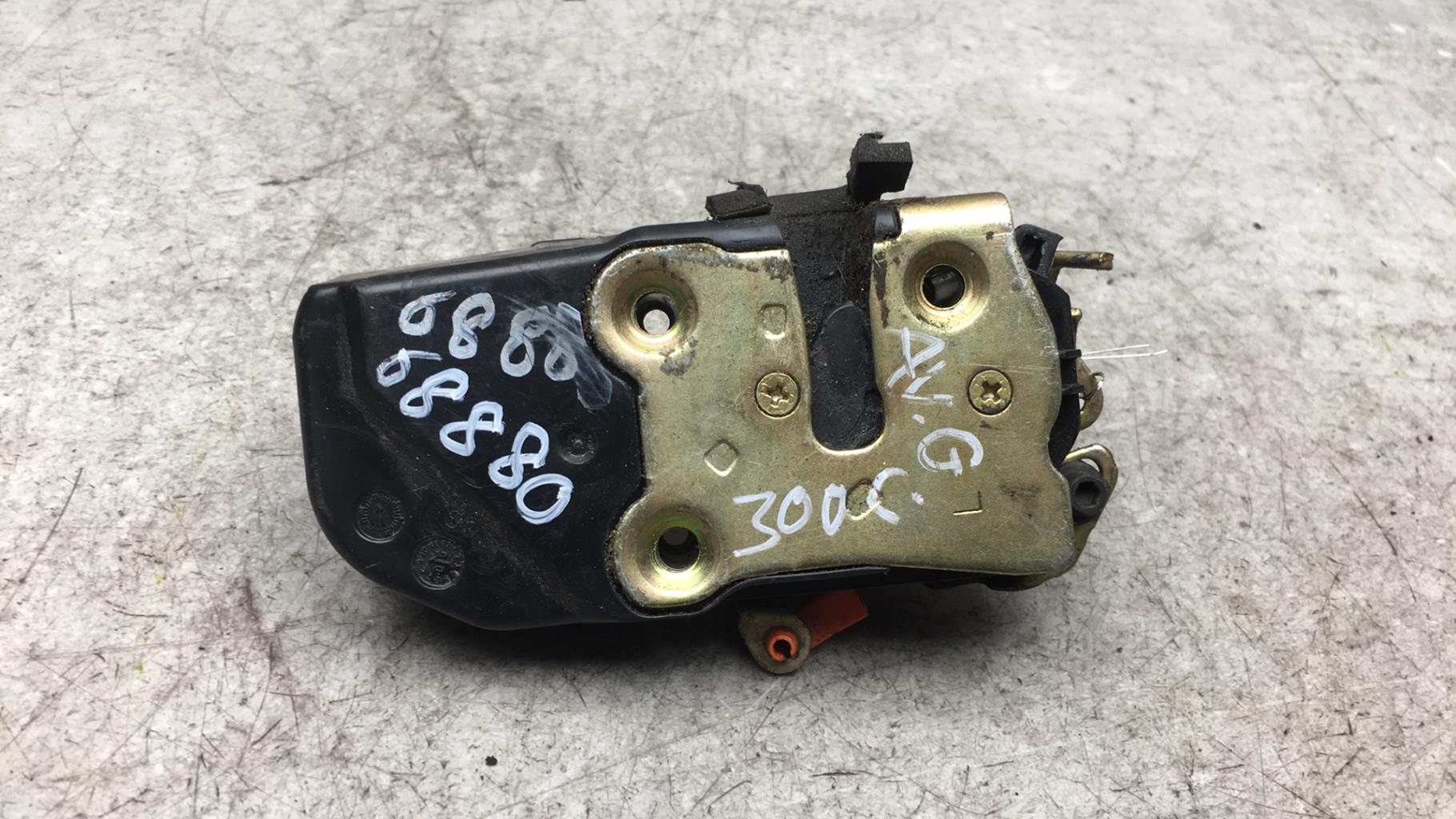 Serrure avant gauche CHRYSLER 300C PHASE 1 BREAK Diesel - 1