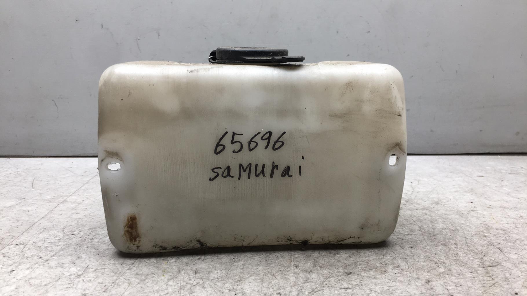 Vase de lave glace SUZUKI SAMURAI Diesel - 1