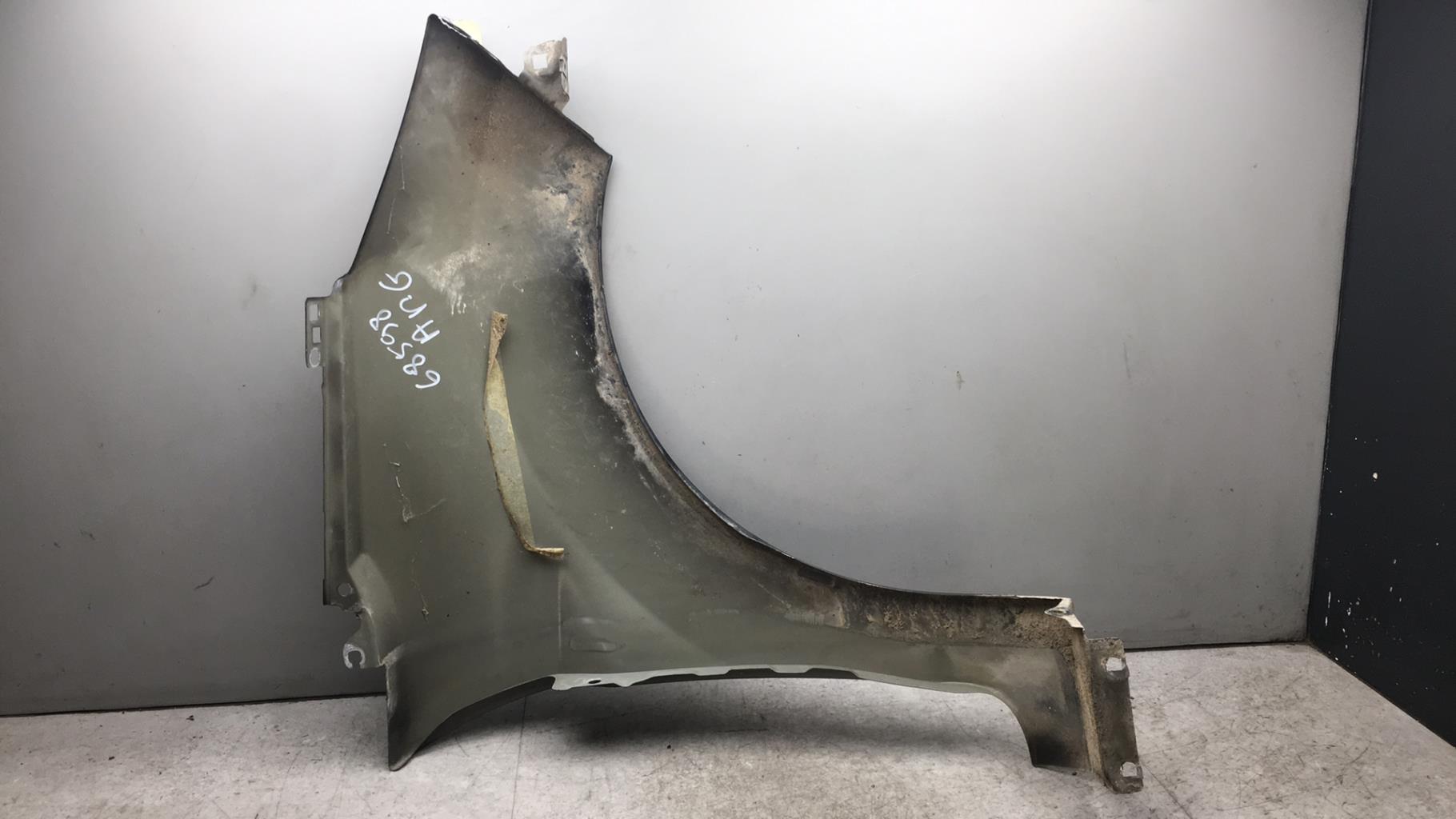 Parafango anteriore sinistro FORD FIESTA 6 PHASE 1 Diésel - 1