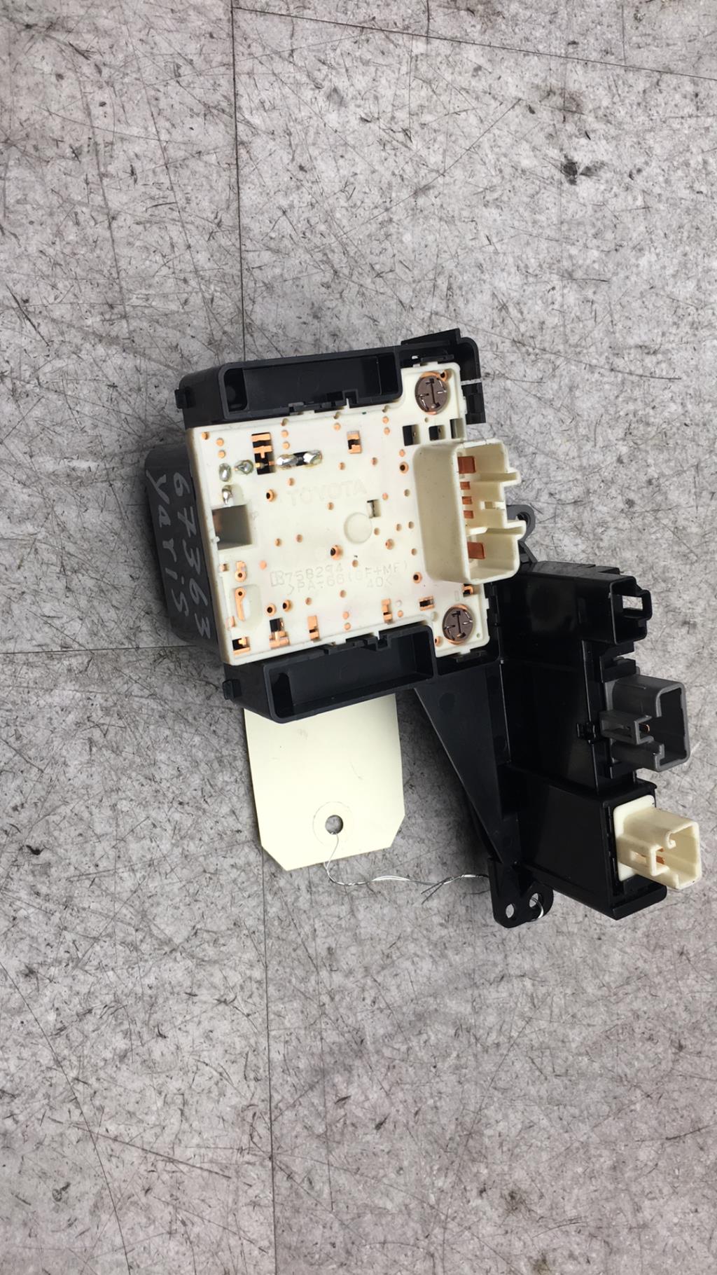 Pulsante/interruttore TOYOTA YARIS 1 PHASE 1  - 1