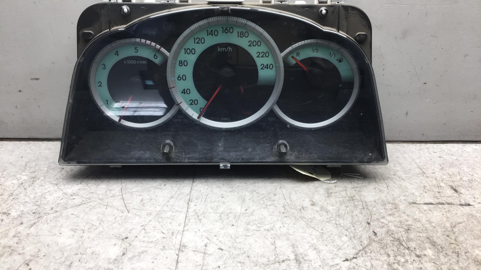 Compteur TOYOTA COROLLA VERSO 2 PHASE 1 Diesel - 1