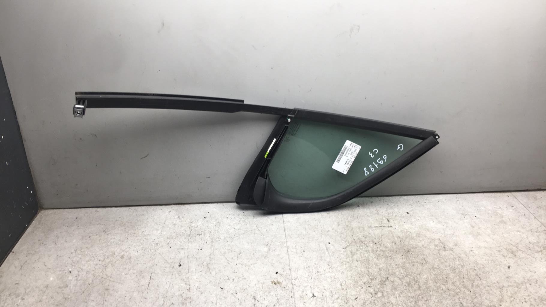 Custode avant gauche (porte) CITROEN C3 2 PHASE 1 Diesel - 1