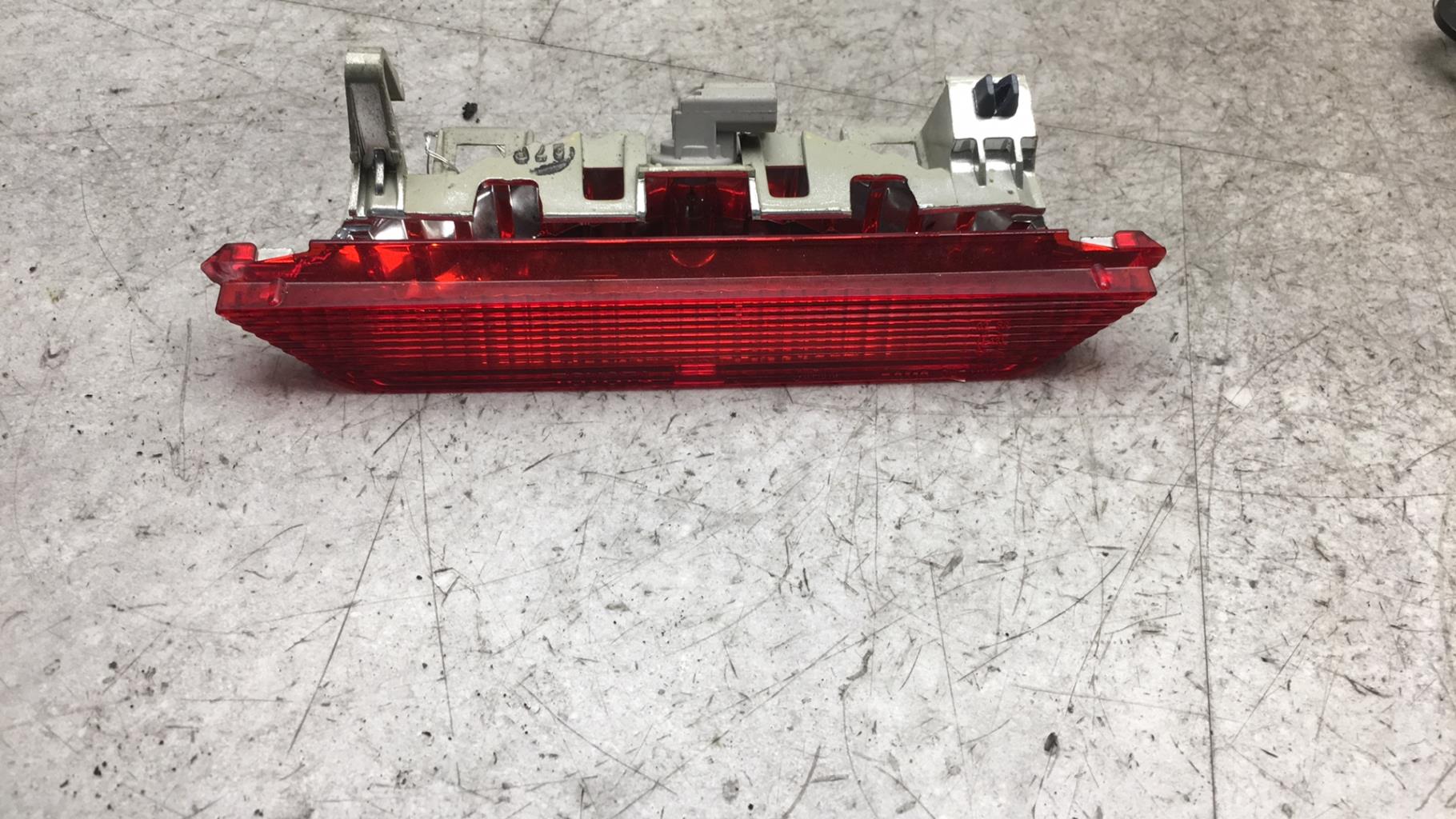 Luce stop centrale TOYOTA YARIS 1 PHASE 1  - 1