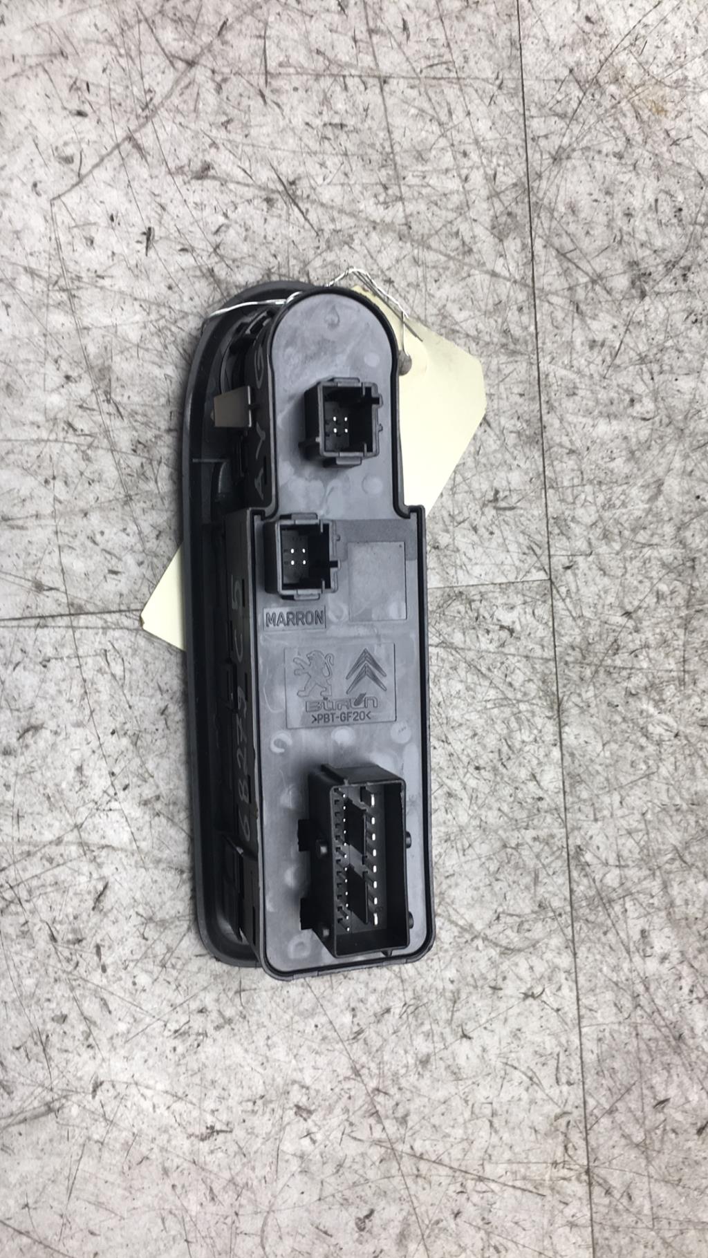 Interruttore lavacristalli anteriore sinistro CITROEN C5 2 BREAK Diésel - 1