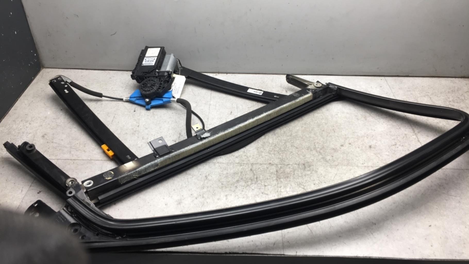 Alzacristalli elettrico anteriore sinistro AUDI A4 2 AVANT PHASE 2 BREAK Diésel - 1