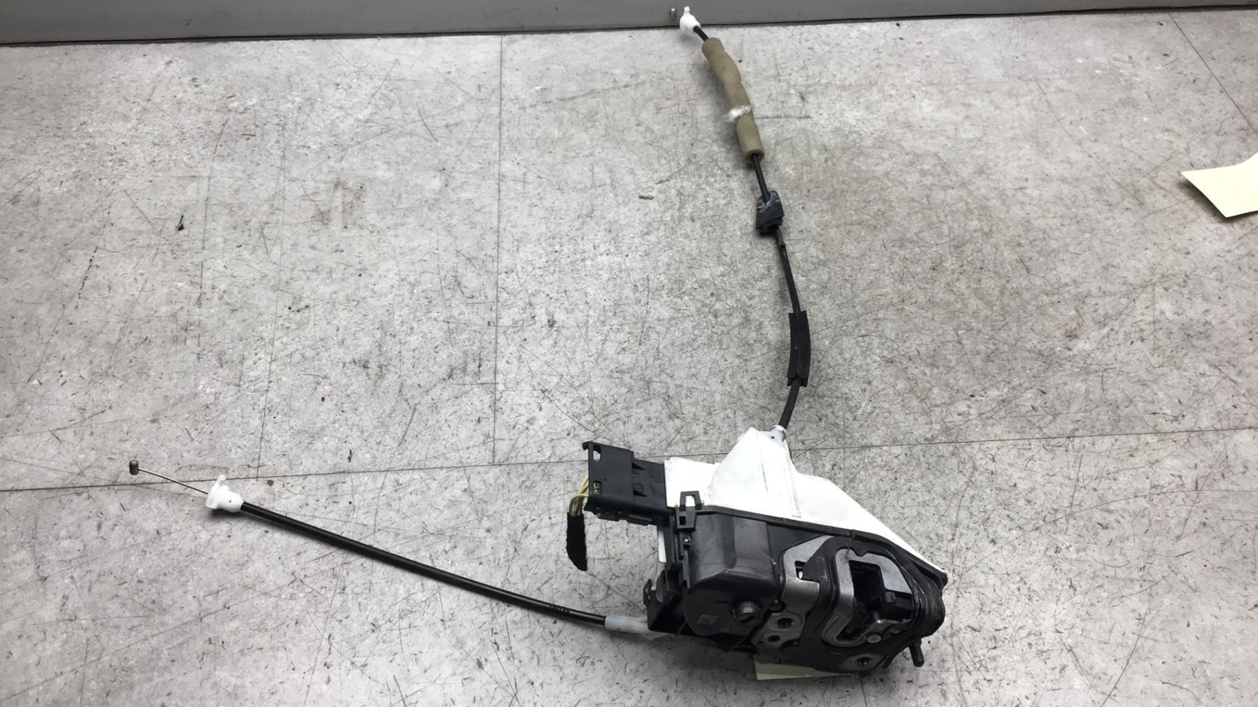 Serrure avant droit CITROEN C5 2 BREAK Diesel - 1