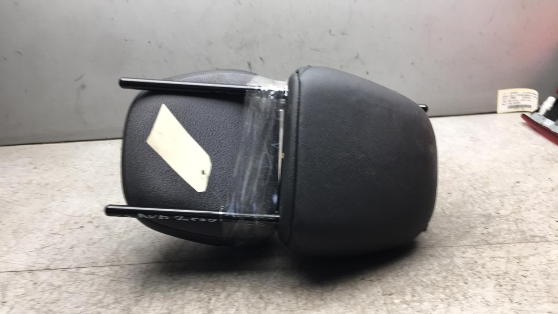 Appui tete avant CITROEN C3 2 PHASE 2 Essence - 1
