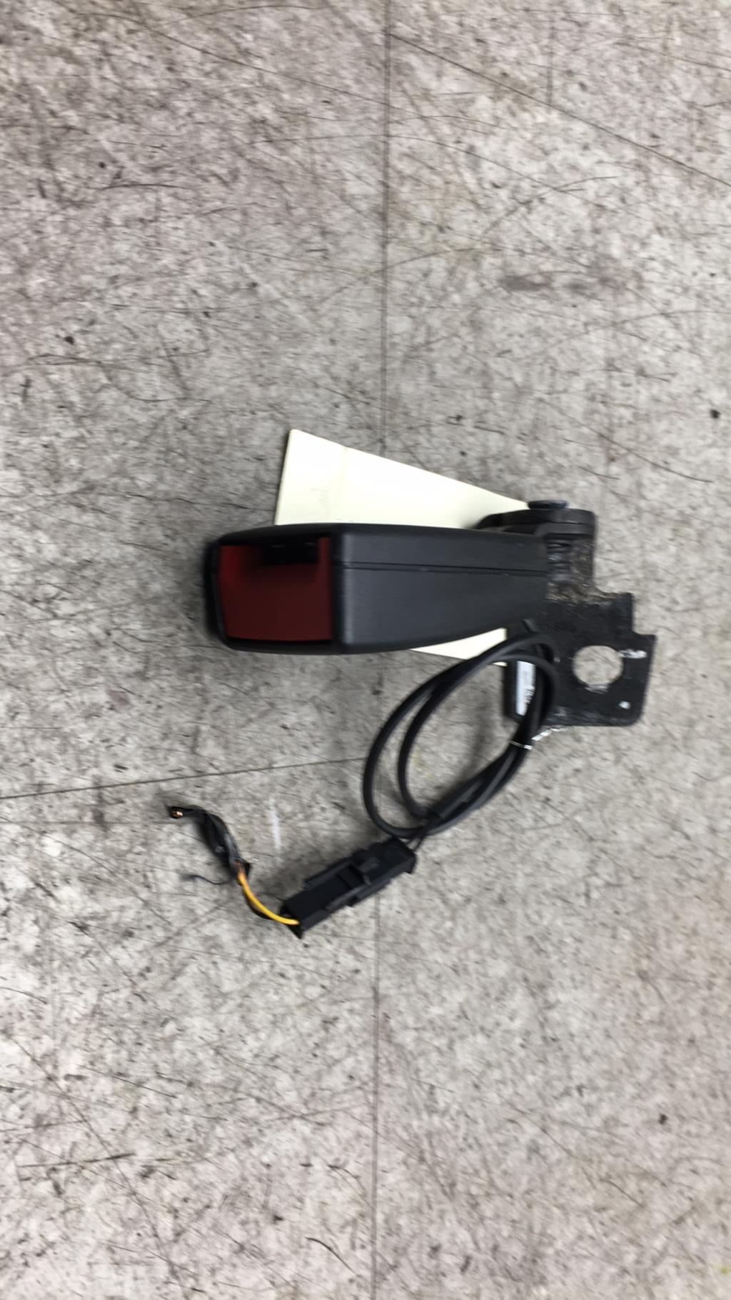 Aggancio cintura sicurezza posteriore sinistro OPEL CORSA E  - 1