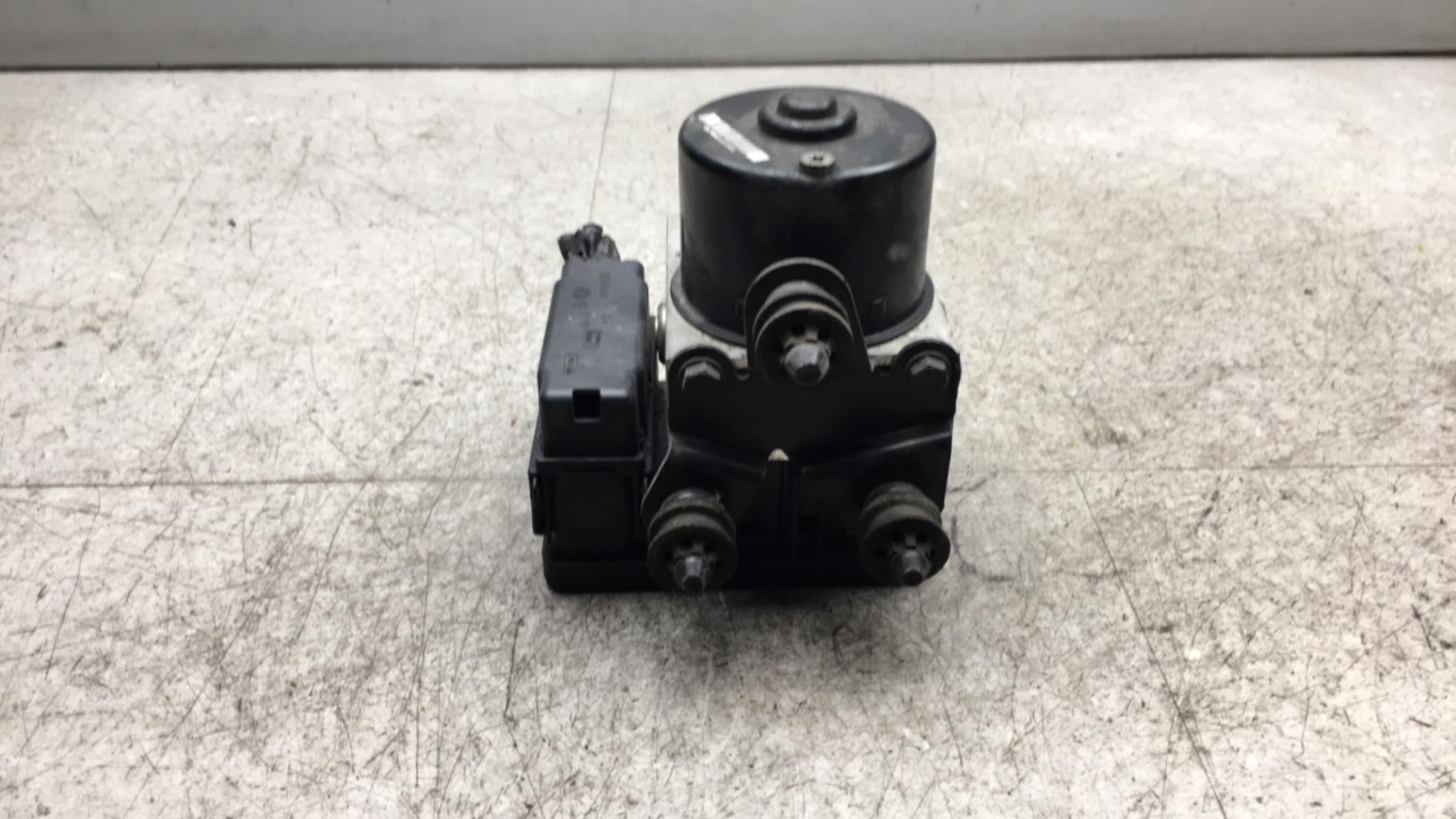 Bloc ABS (freins anti-blocage) AUDI A3 2 SPORTBACK PHASE 1 Diesel - 1