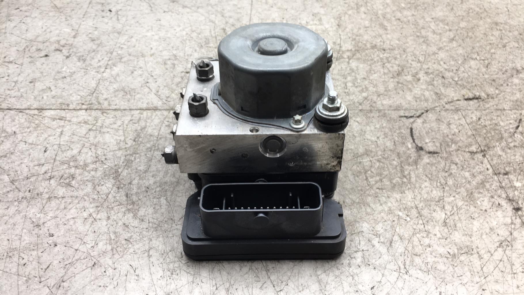 Bloc ABS (freins anti-blocage) RENAULT CLIO 4 PHASE 1 Essence - 1