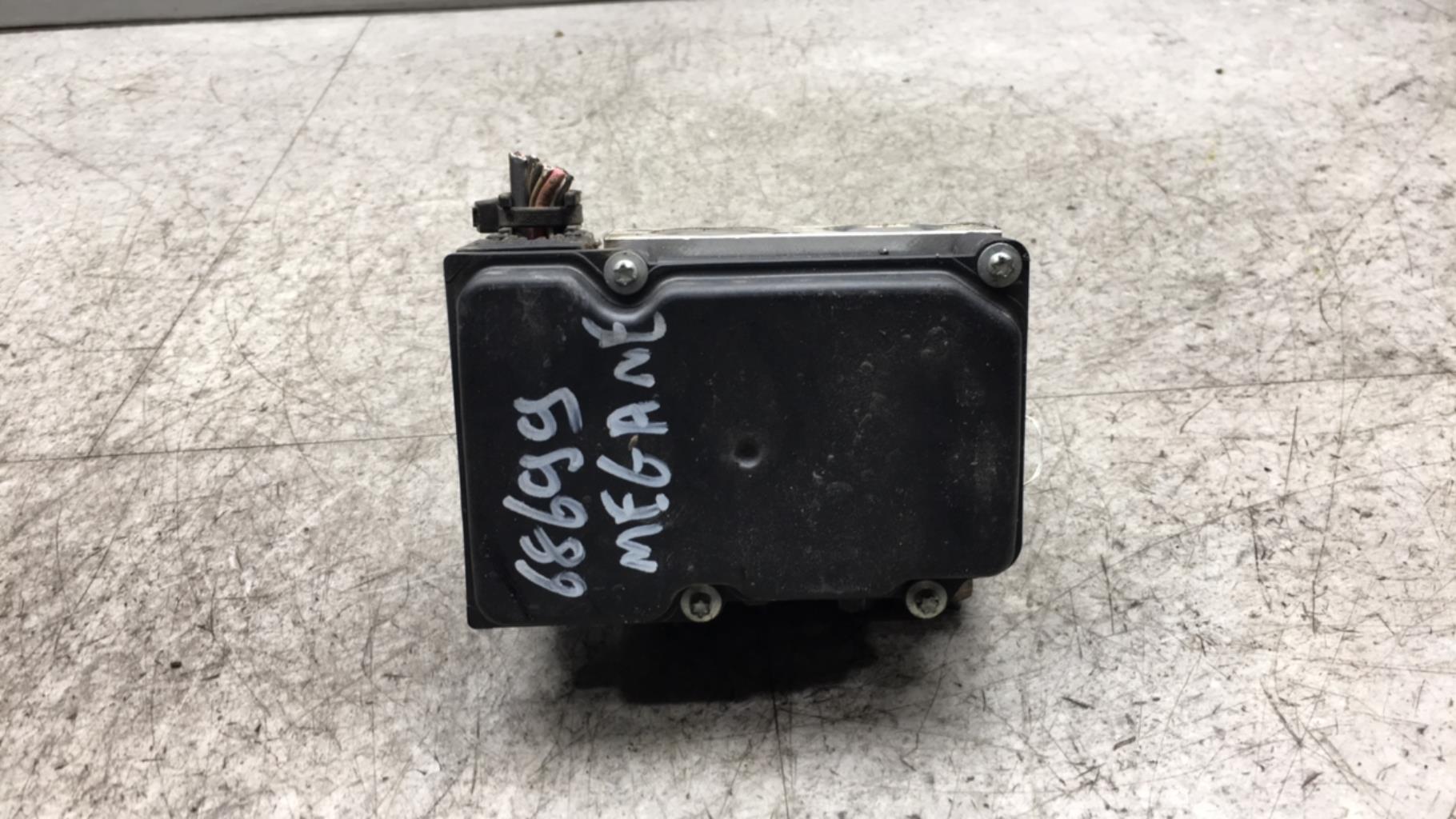 Bloc ABS (freins anti-blocage) RENAULT MEGANE 2 PHASE 1 BREAK Diesel - 1