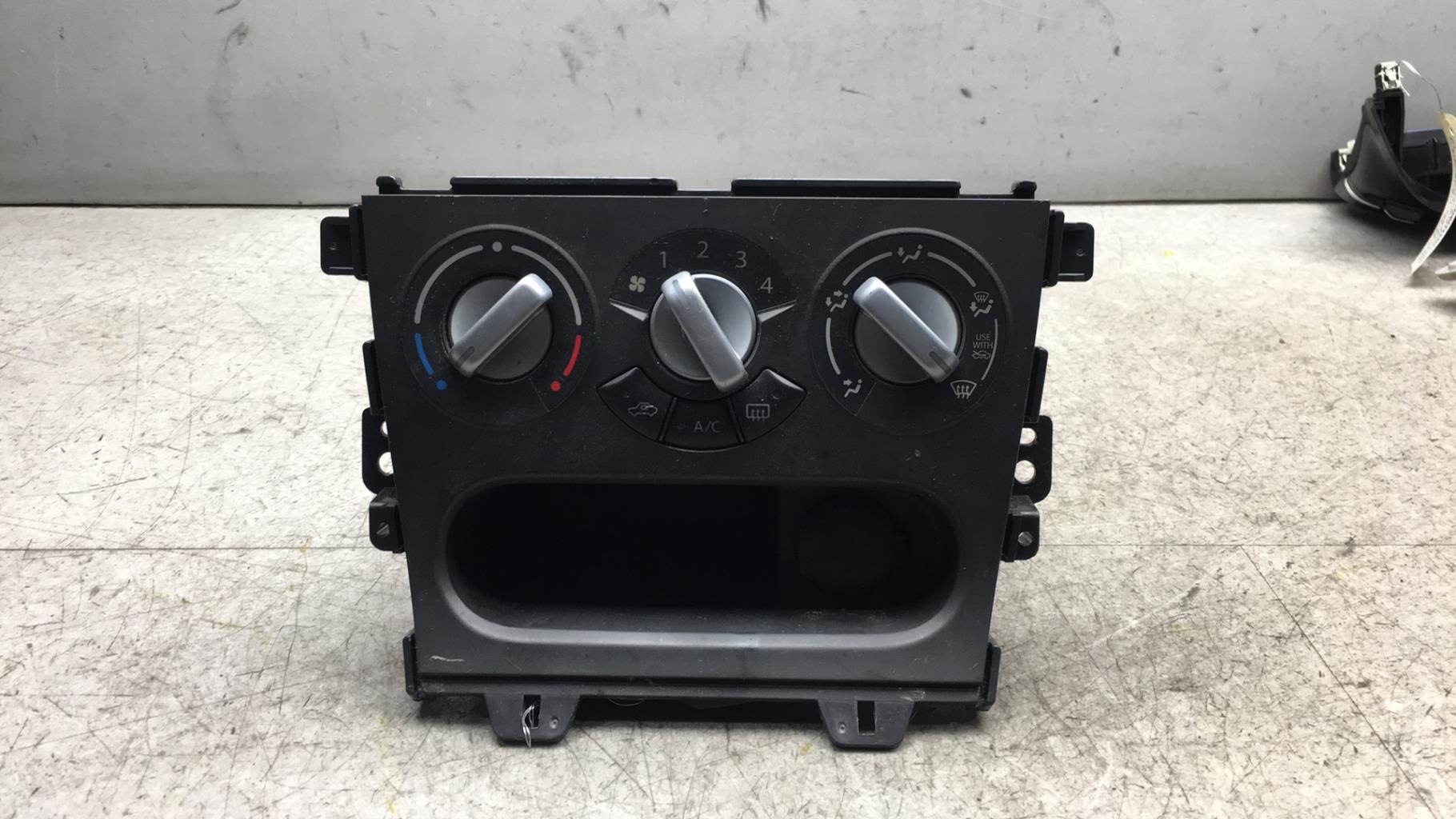 Commande chauffage OPEL AGILA B Essence - 1