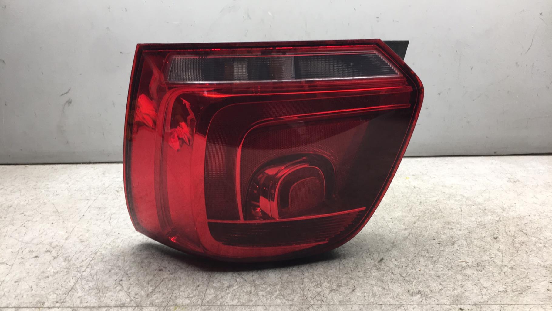 Fanale posteriore principale destro (luci) VOLKSWAGEN POLO 5 PHASE 1  - 1