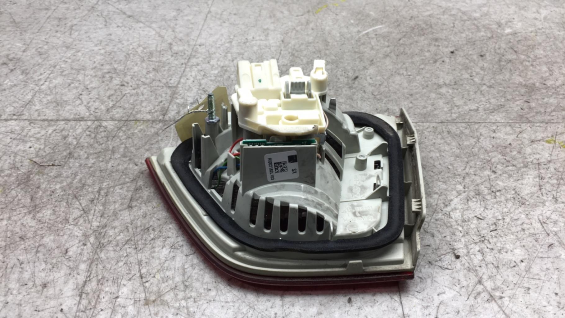 Feu arriere secondaire gauche (feux) BMW SERIE 3 E91 TOURING PHASE 2 BREAK  - 1