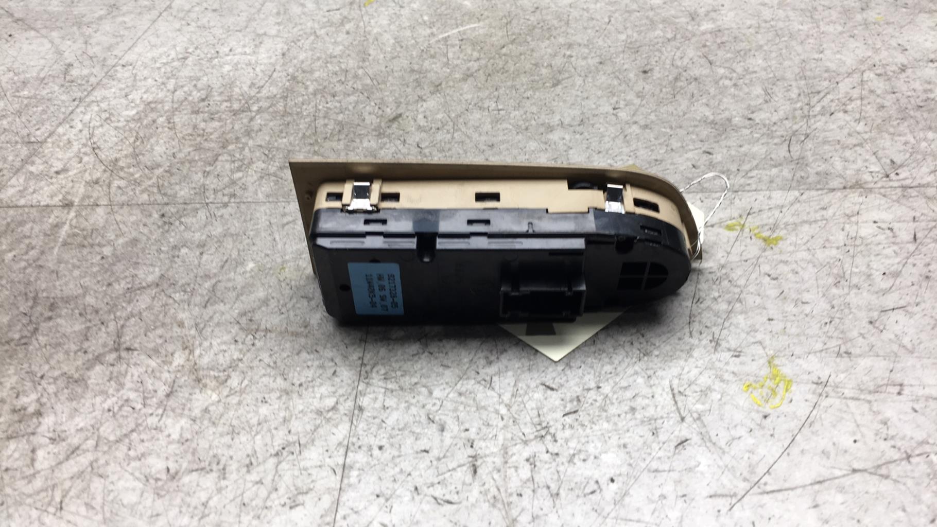 Interruttore lavacristalli anteriore sinistro BMW SERIE 3 E91 TOURING PHASE 2 BREAK  - 1