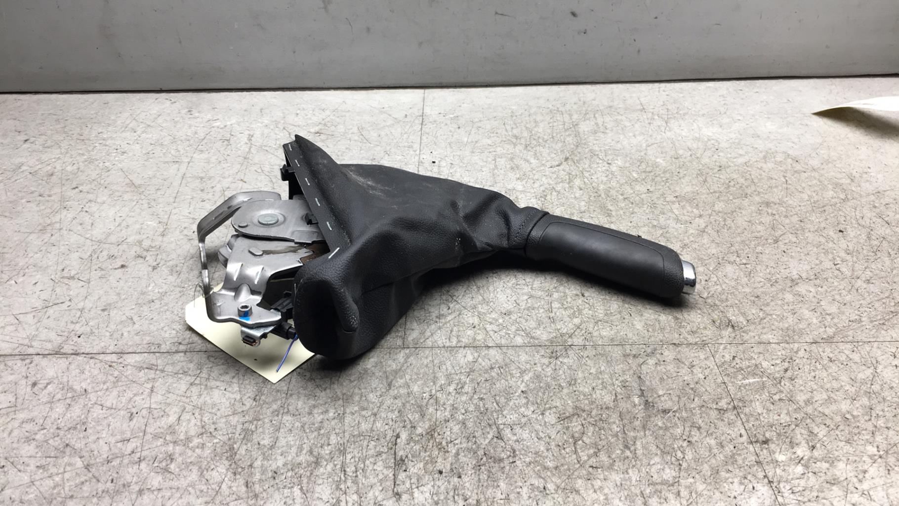 Levier frein à main OPEL CORSA E  - 1
