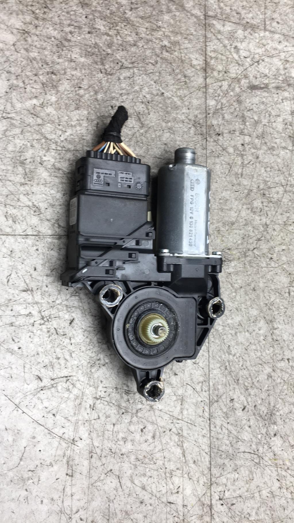 Motore alzacristalli posteriore destro VOLKSWAGEN GOLF 5  - 1