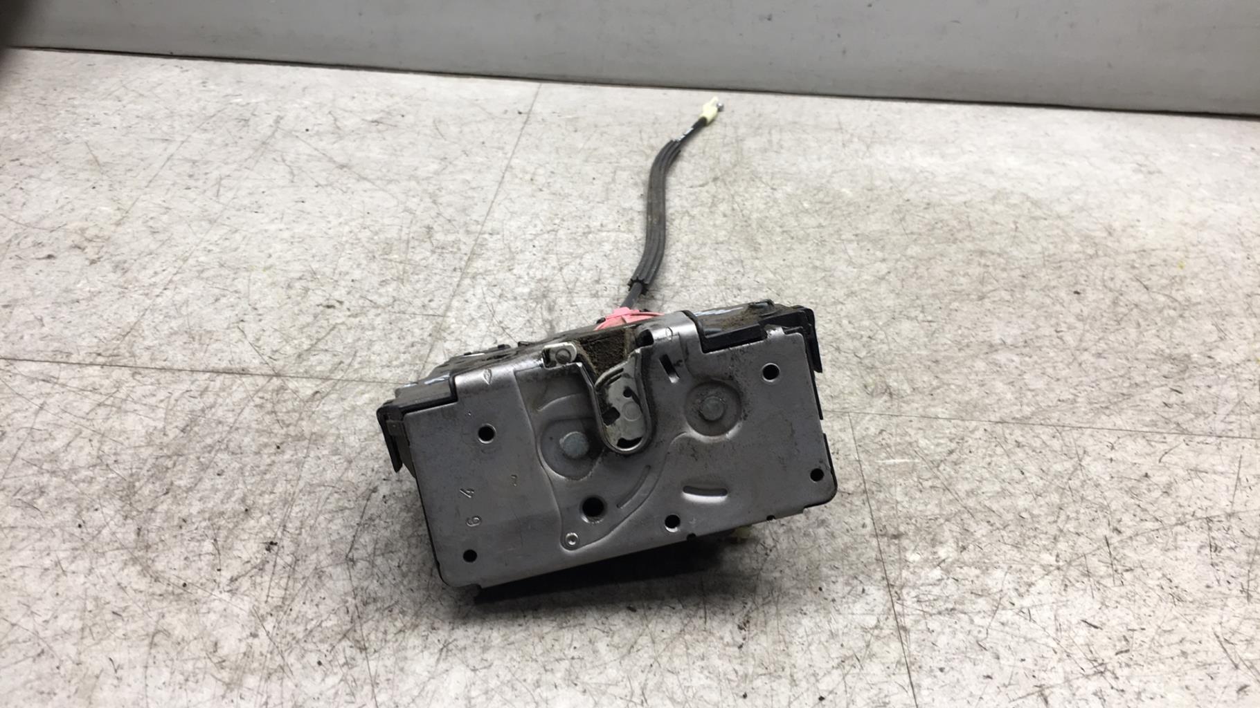 Serrure arriere gauche OPEL CORSA E  - 1