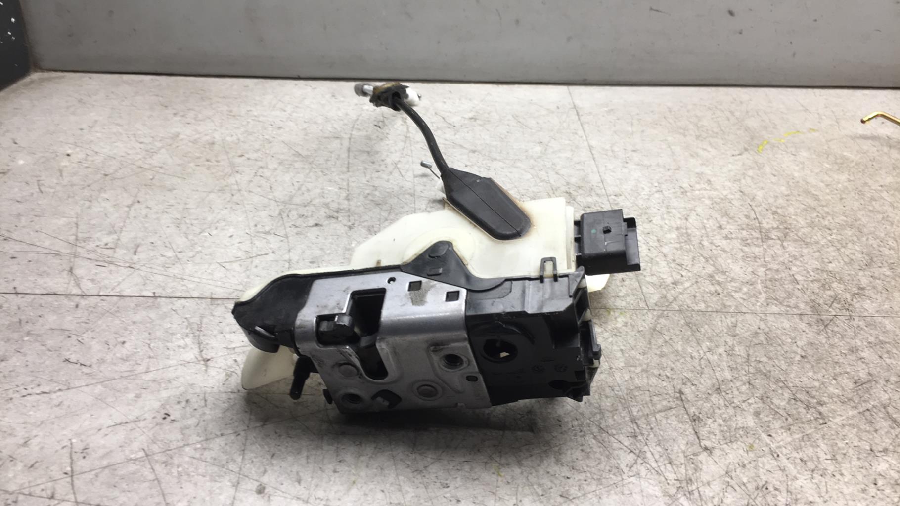 Serratura anteriore sinistra PEUGEOT 208 1 PHASE 2 Diésel - 1