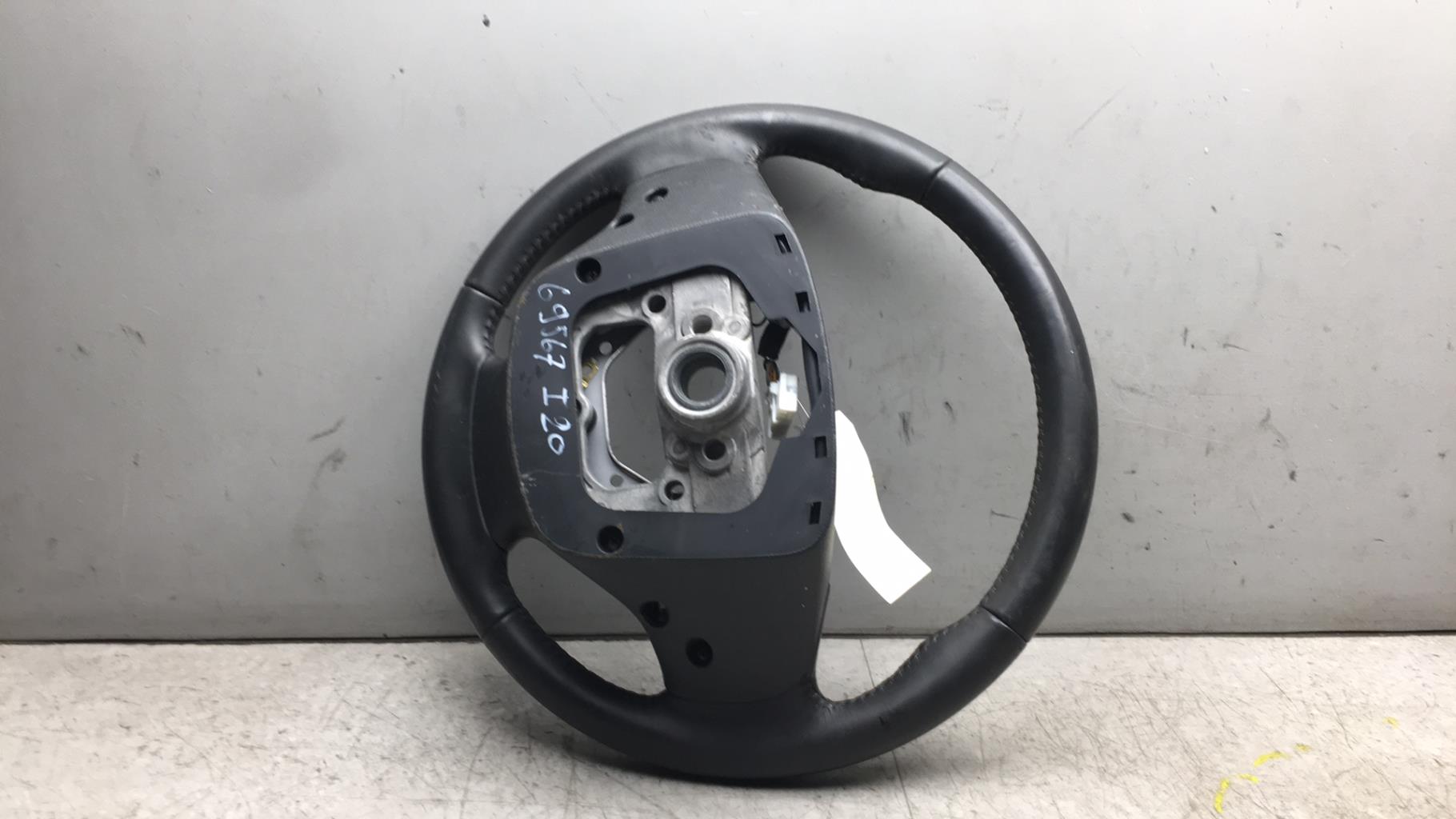 Volant HYUNDAI I 20 2 PHASE 1 Essence - 1