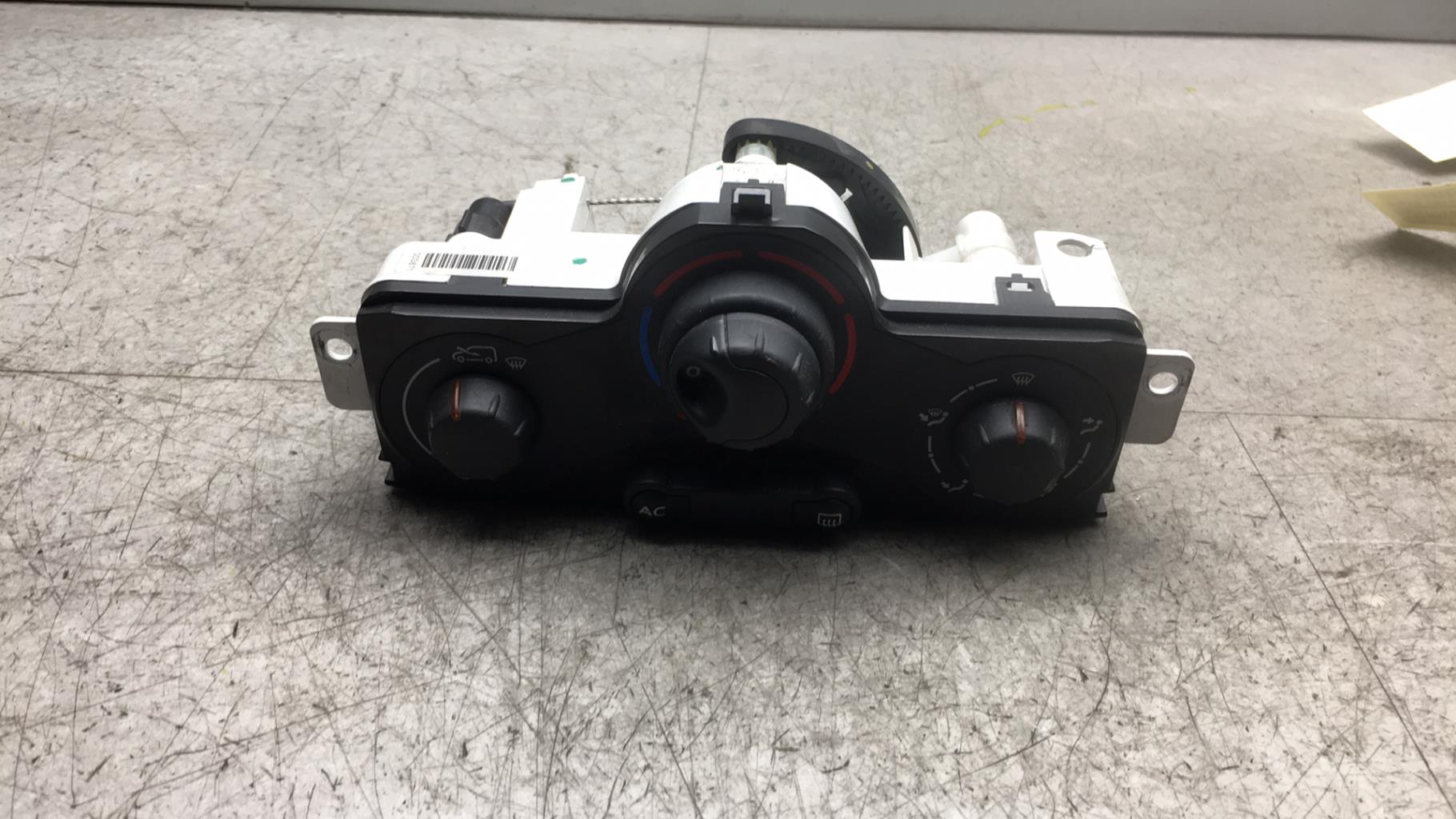 Commande chauffage RENAULT KANGOO 2 PHASE 1 Diesel - 1