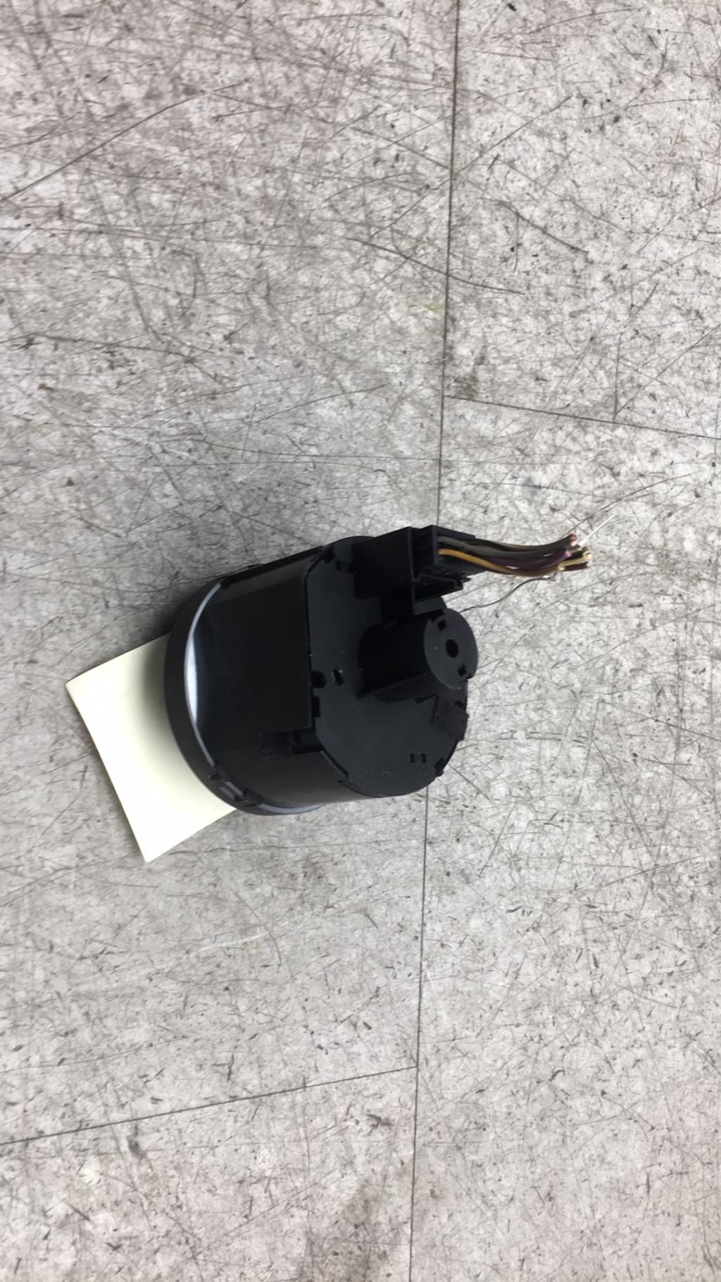 Commande de phare VOLKSWAGEN GOLF 6 Diesel - 1